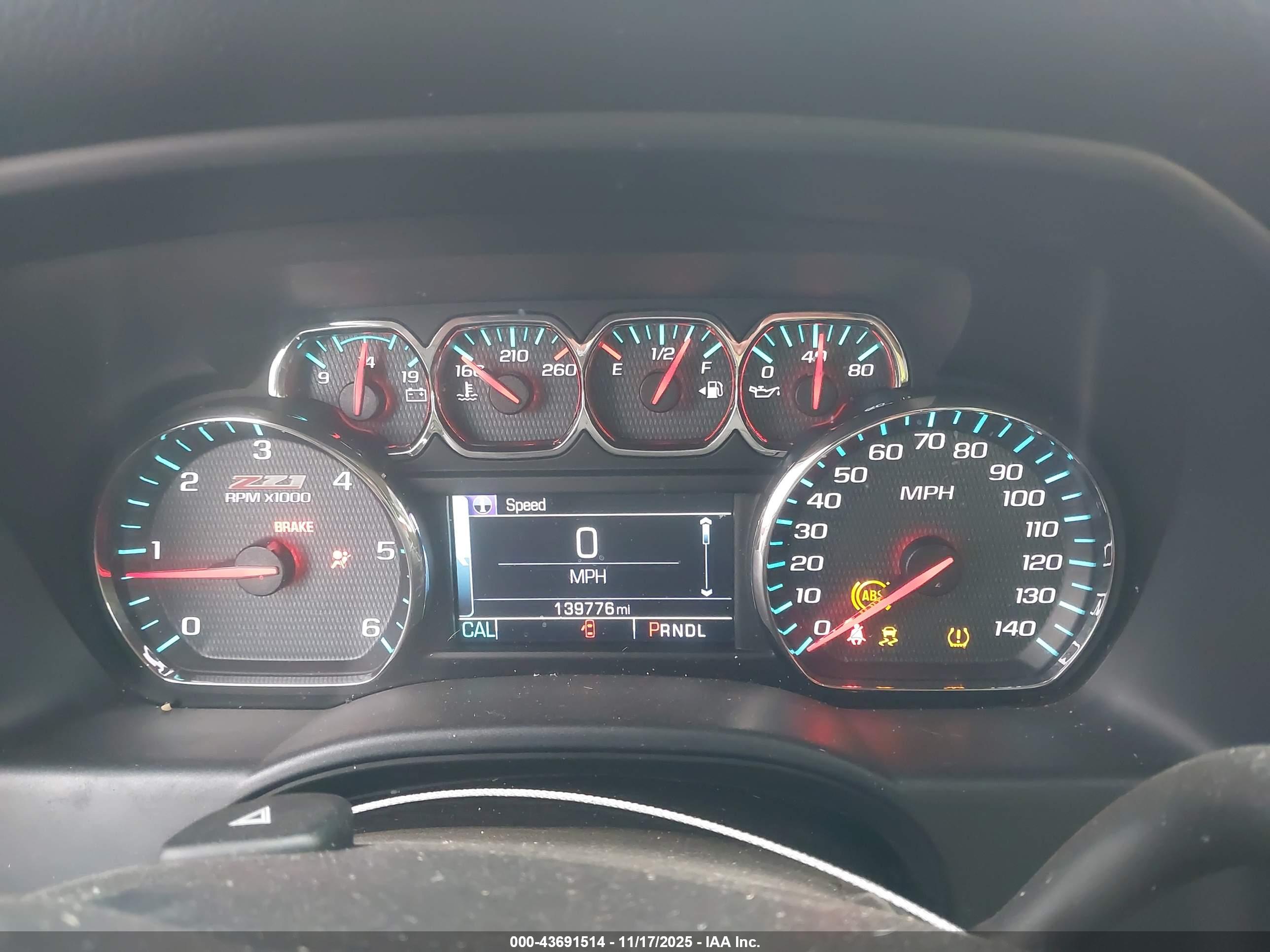 CHEVROLET SILVERADO image 7