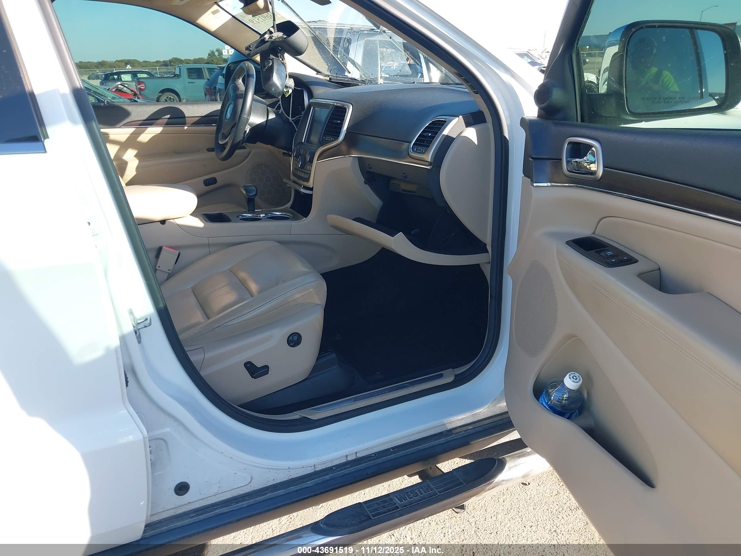 JEEP GRAND image 5