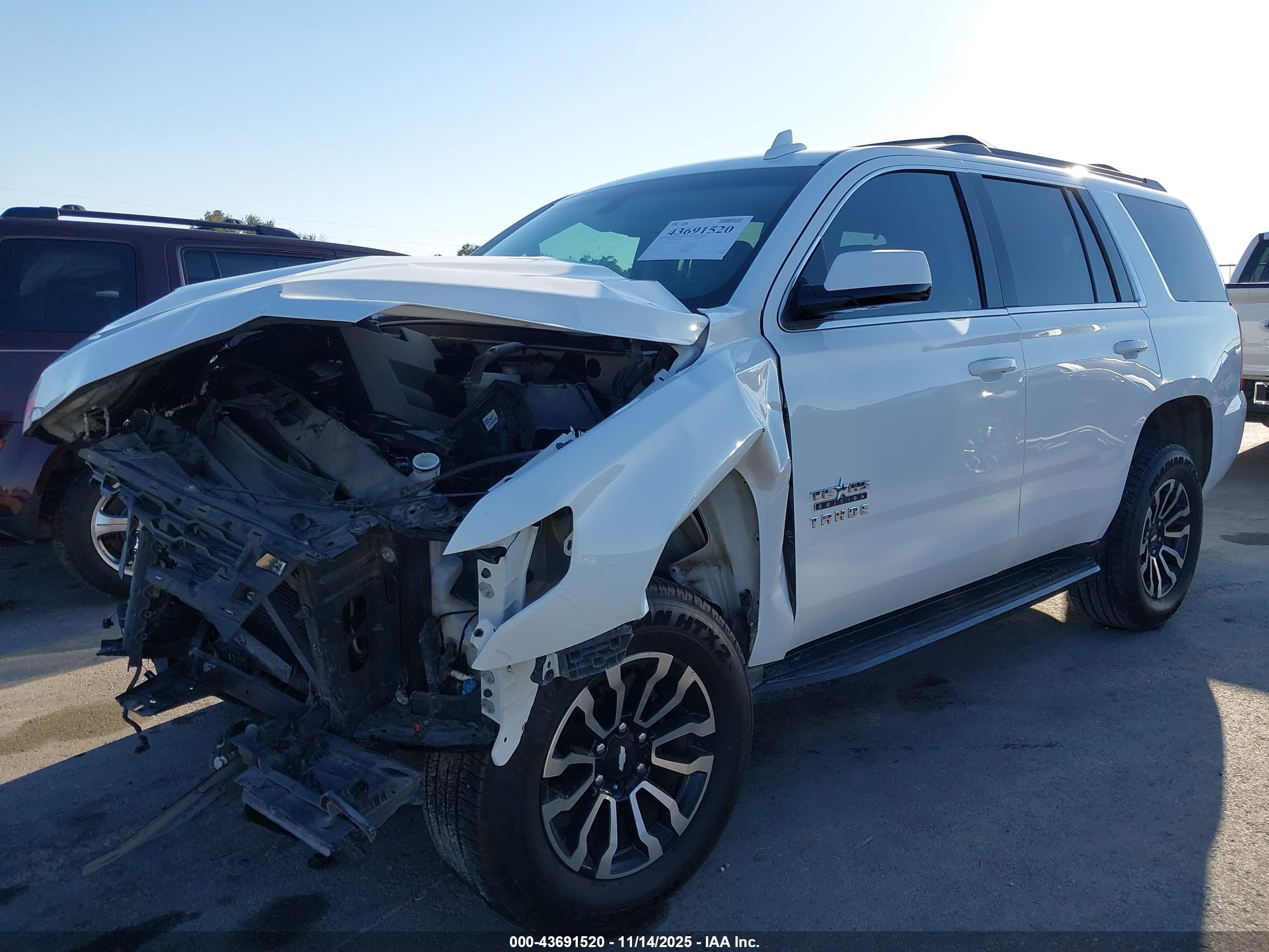 CHEVROLET TAHOE image 2