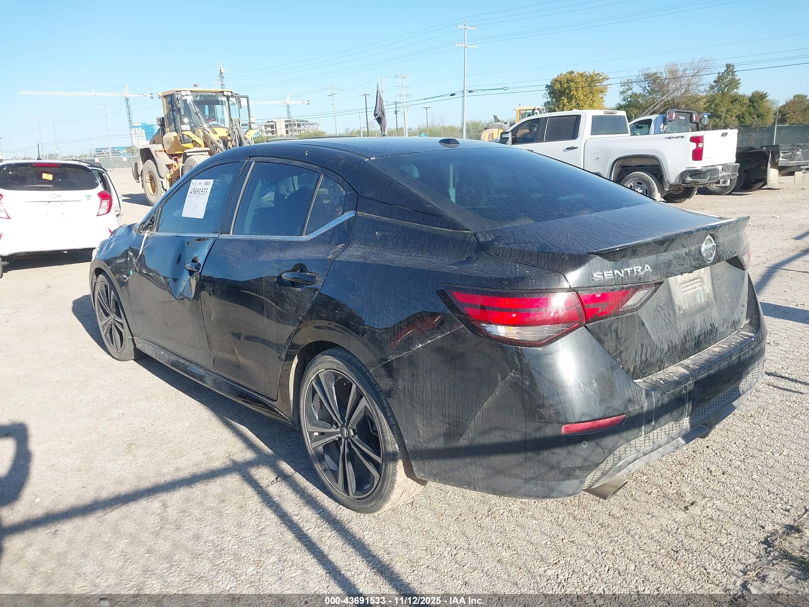 NISSAN SENTRA image 3