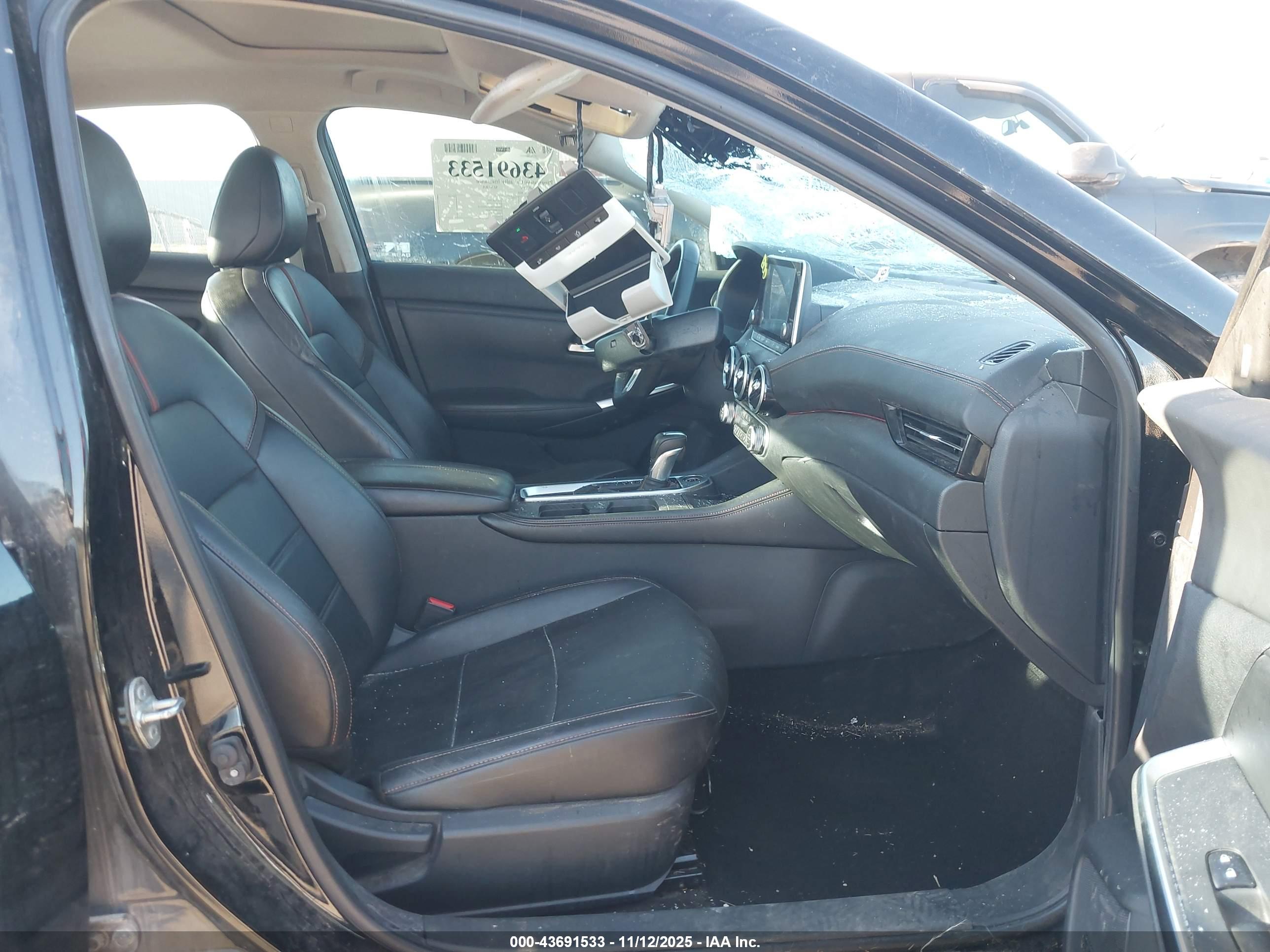 NISSAN SENTRA image 5