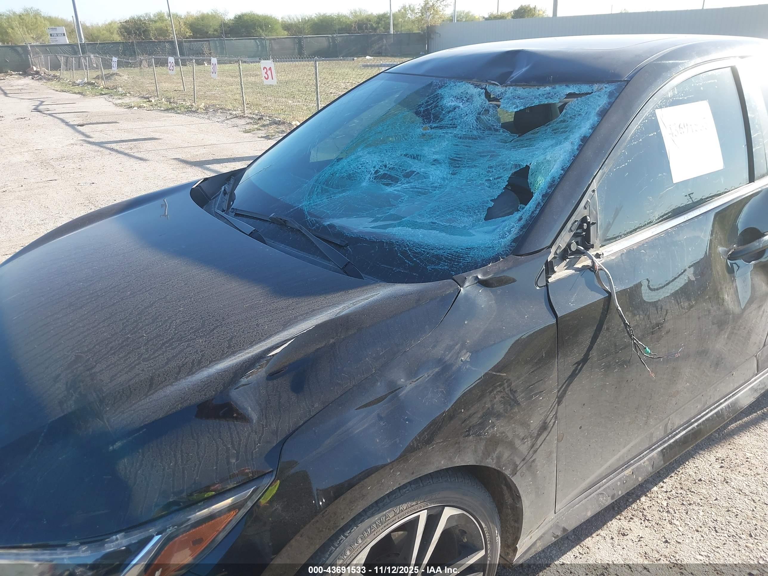 NISSAN SENTRA image 6