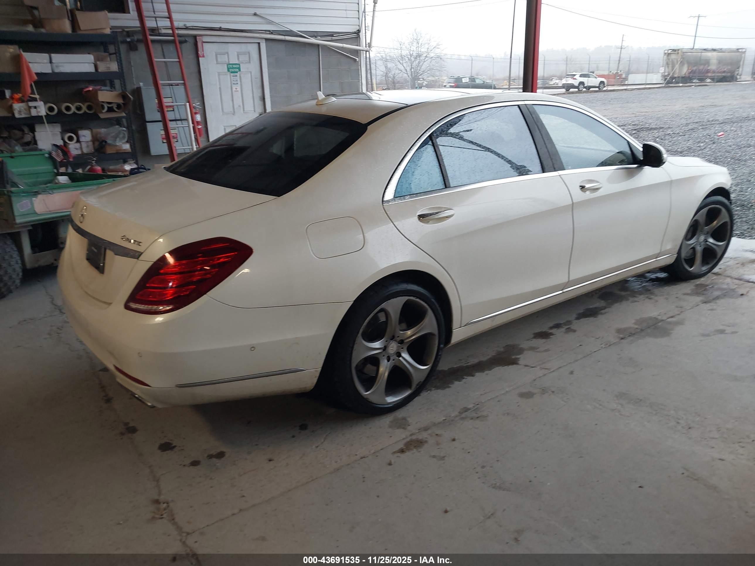 MERCEDES-BENZ S image 4