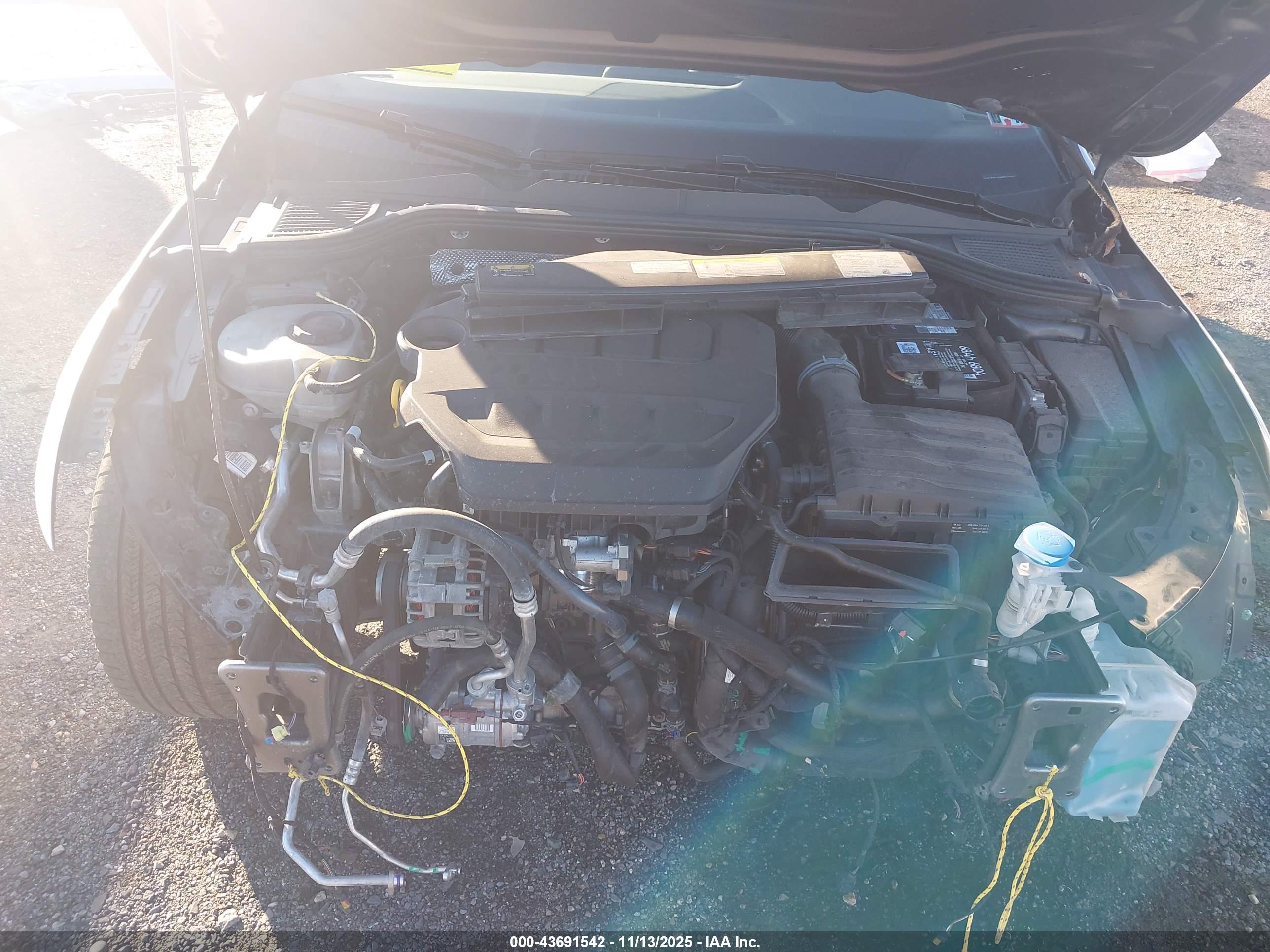VOLKSWAGEN GOLF image 10
