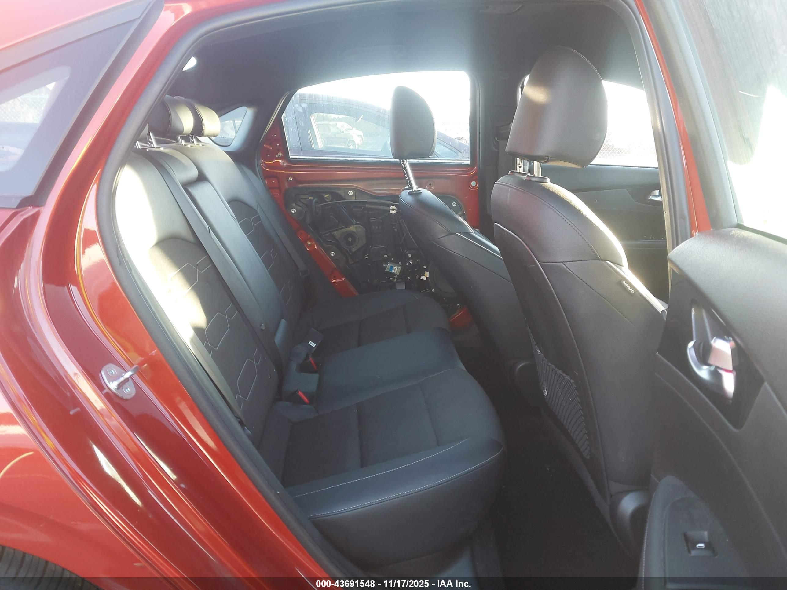 KIA FORTE image 8