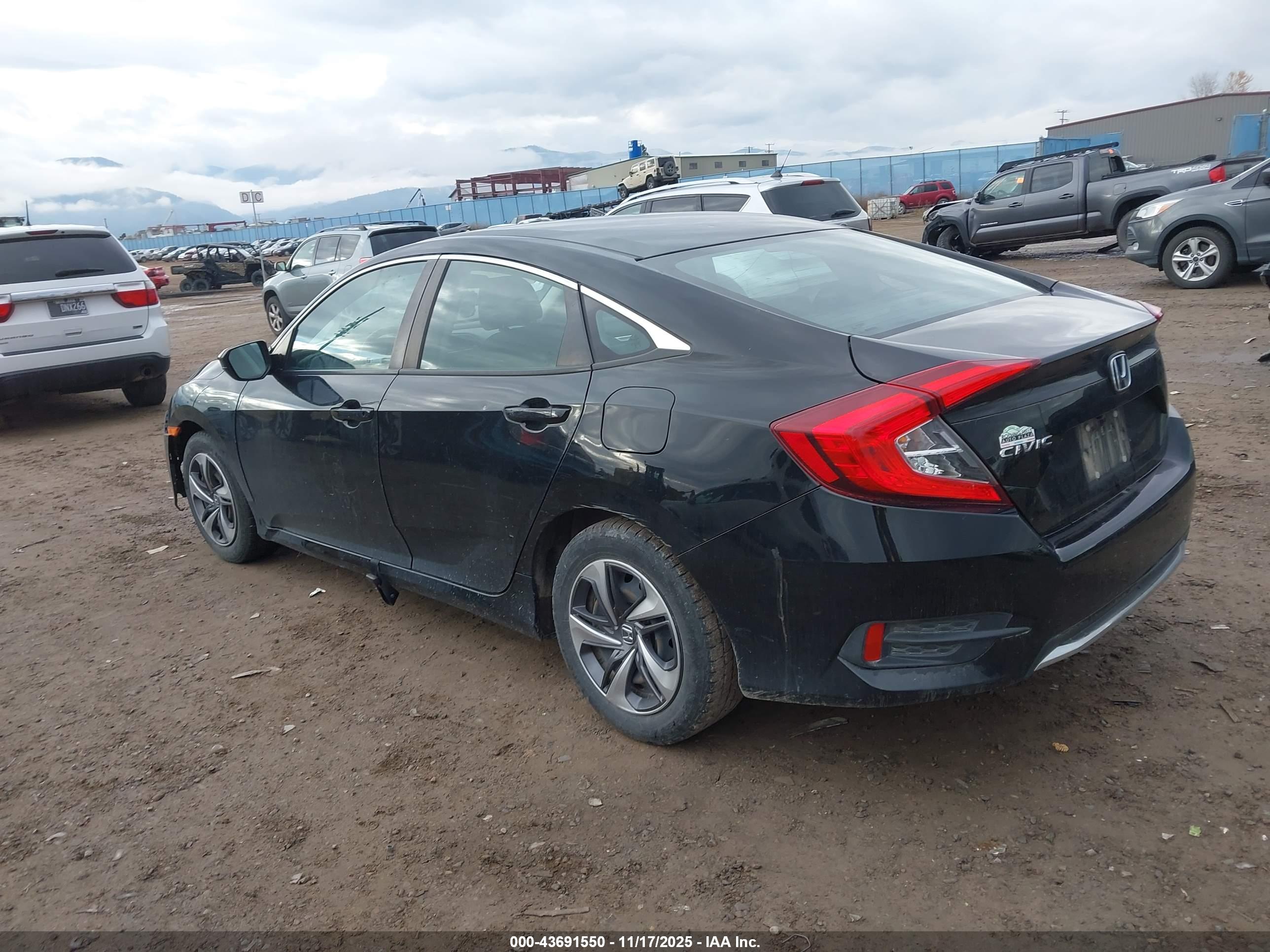 HONDA CIVIC image 3