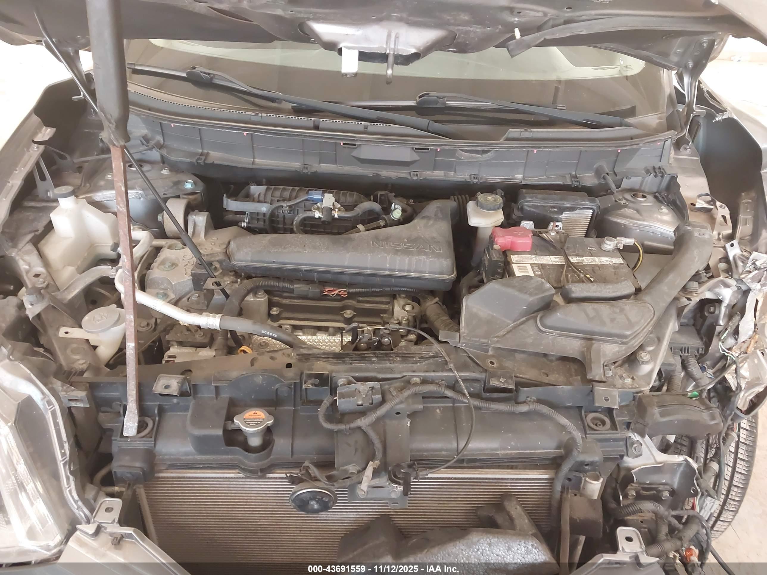 NISSAN ROGUE image 10