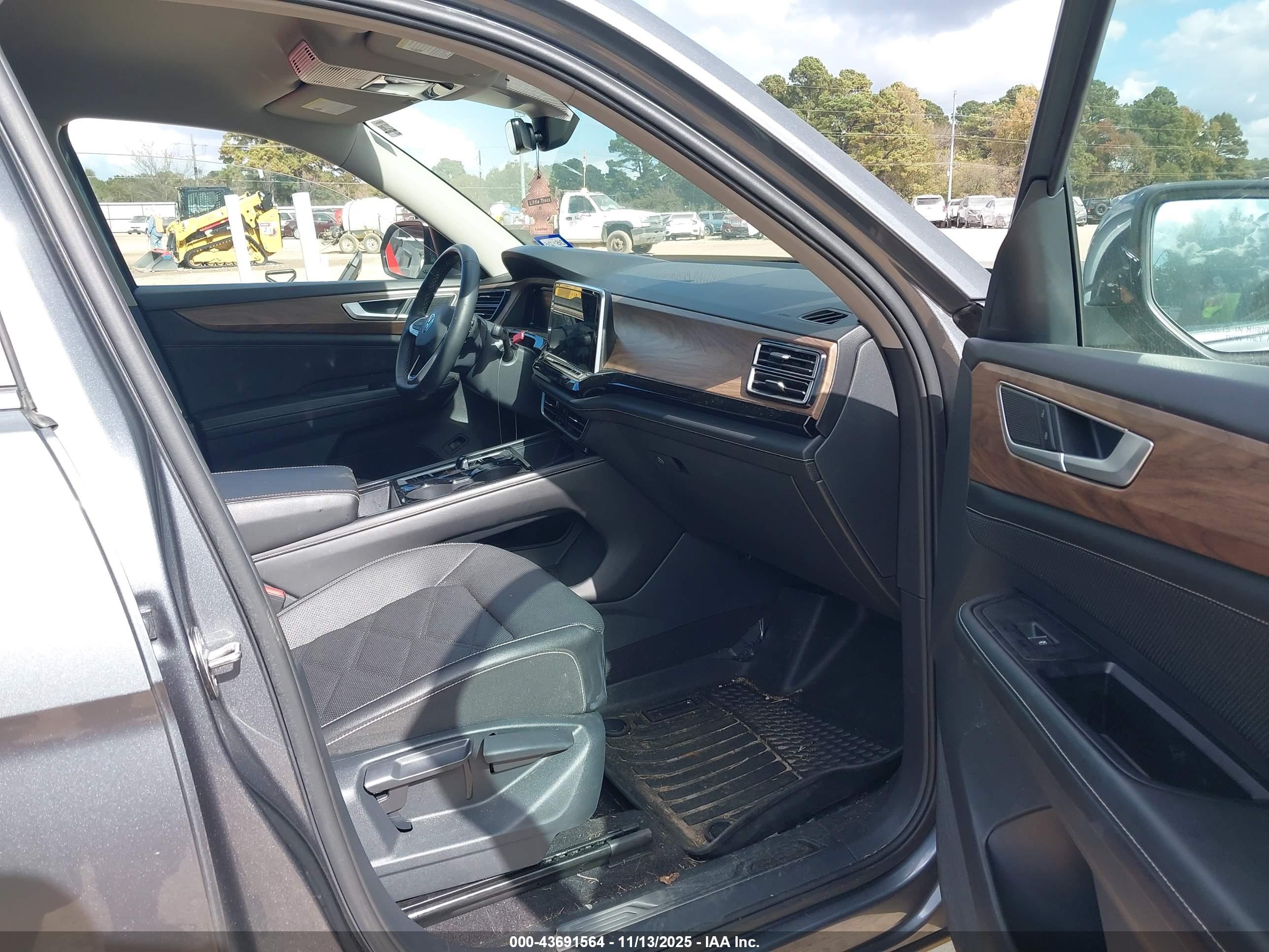 VOLKSWAGEN ATLAS image 5