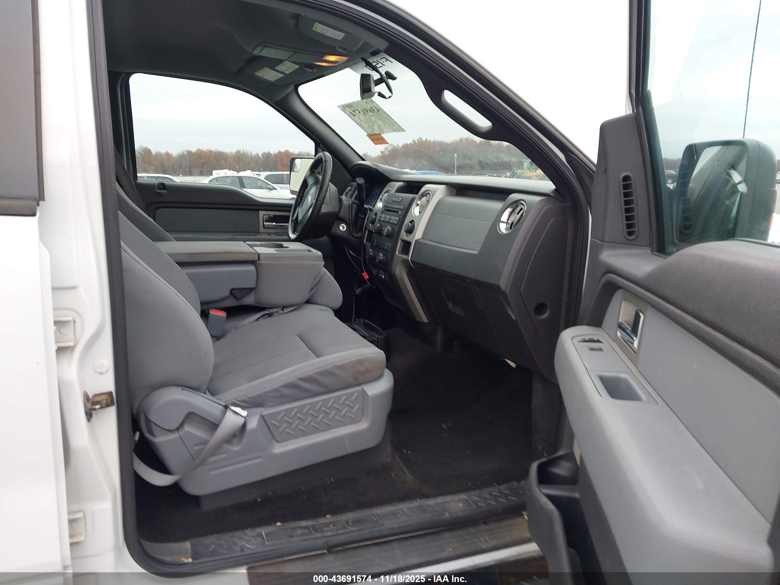 FORD F-150 image 5