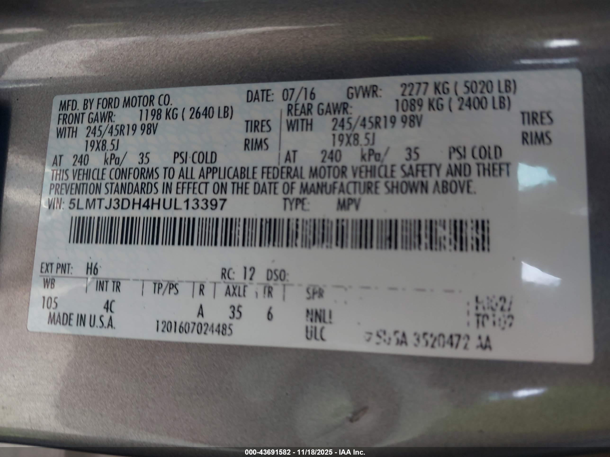 LINCOLN MKC image 9