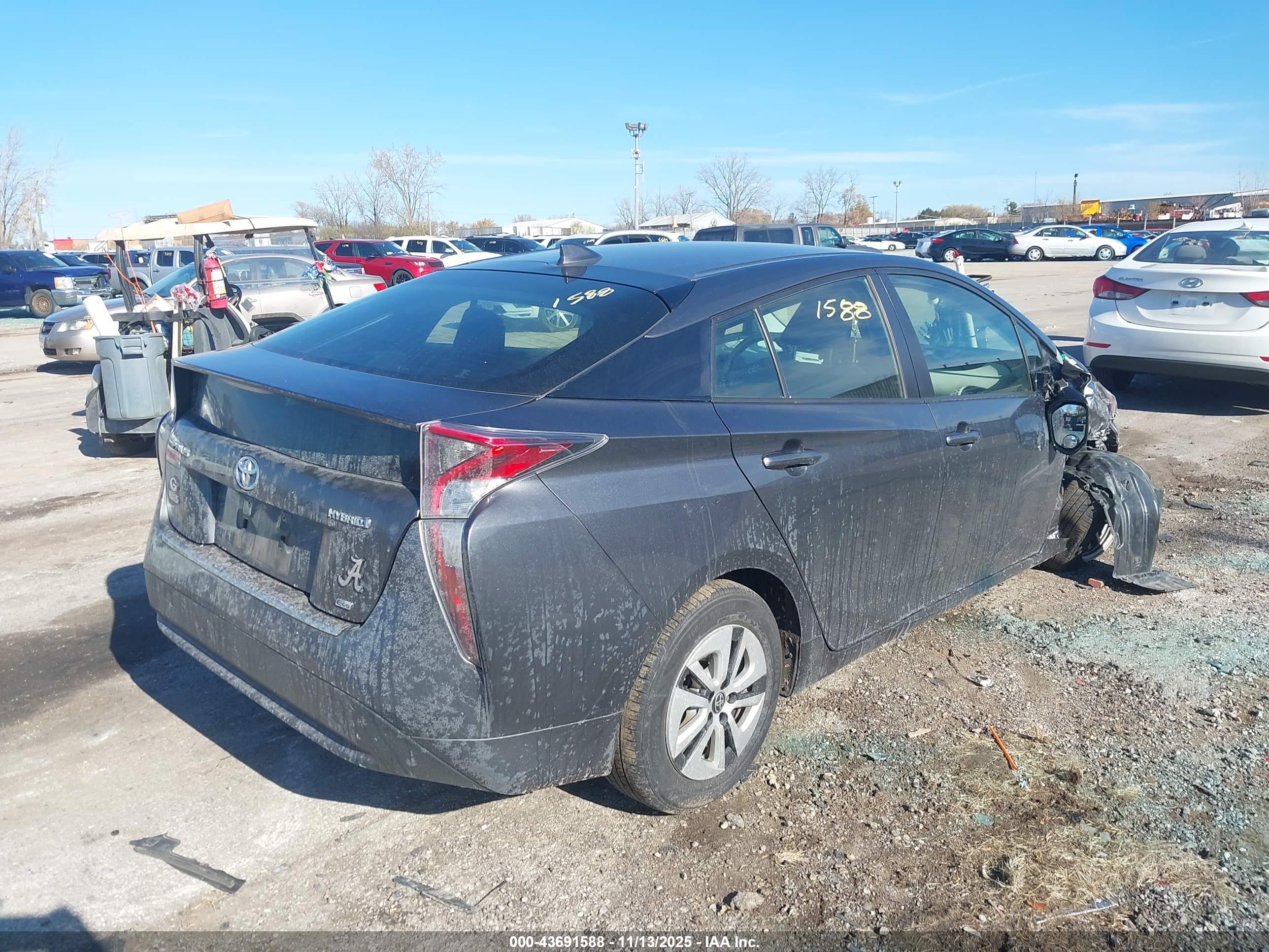 TOYOTA PRIUS image 4