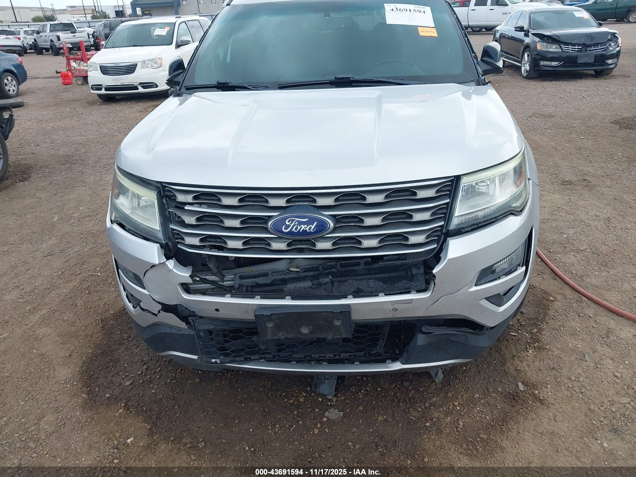 FORD EXPLORER image 6
