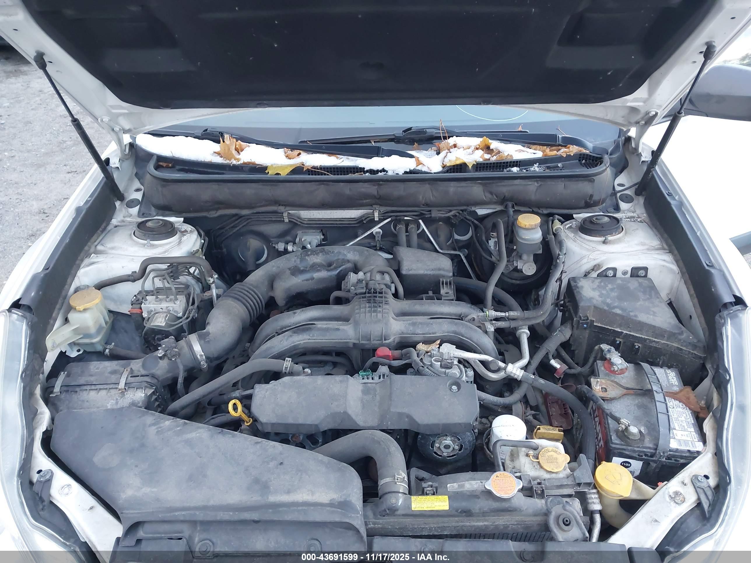 SUBARU OUTBACK image 10