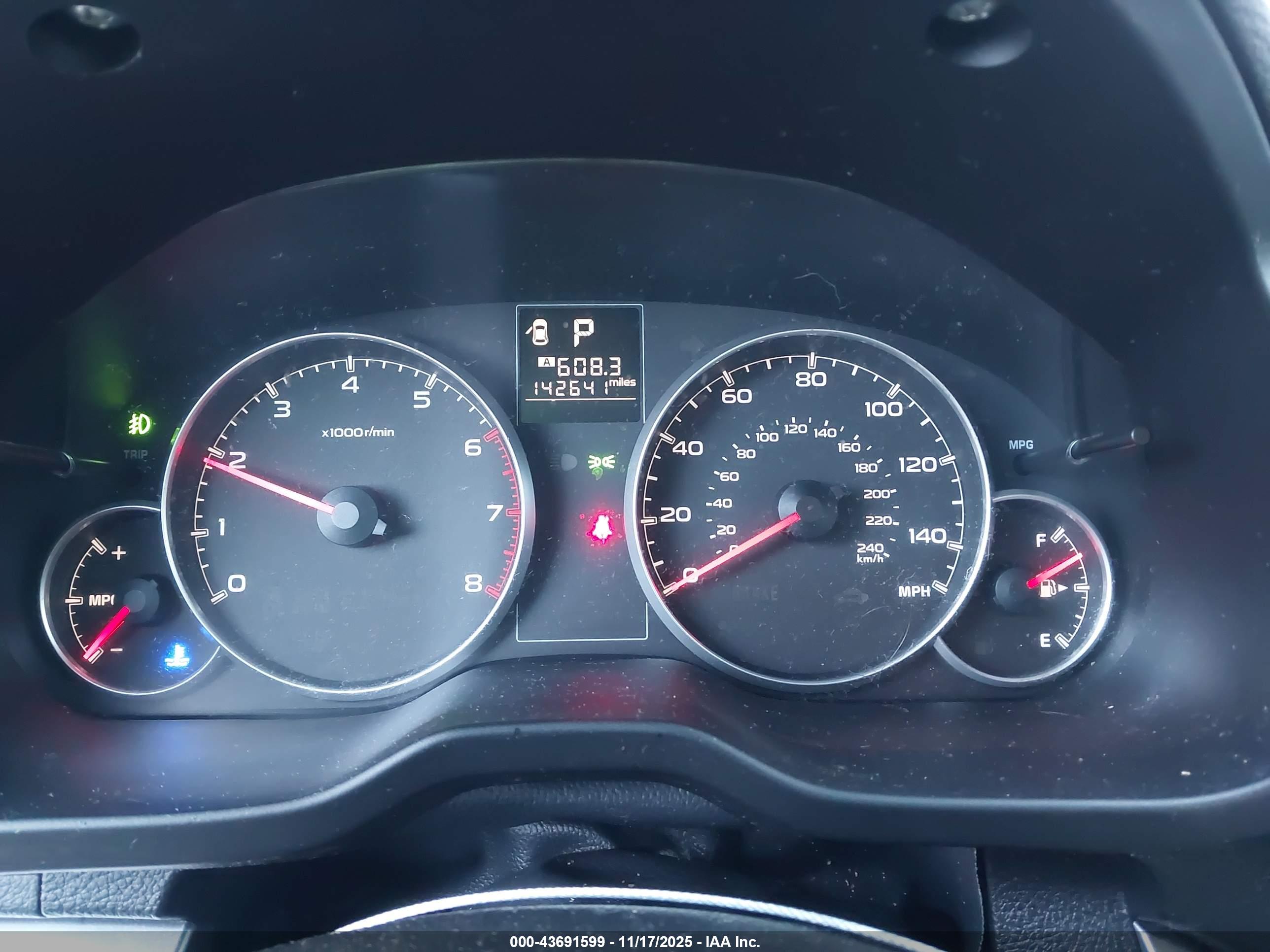 SUBARU OUTBACK image 7