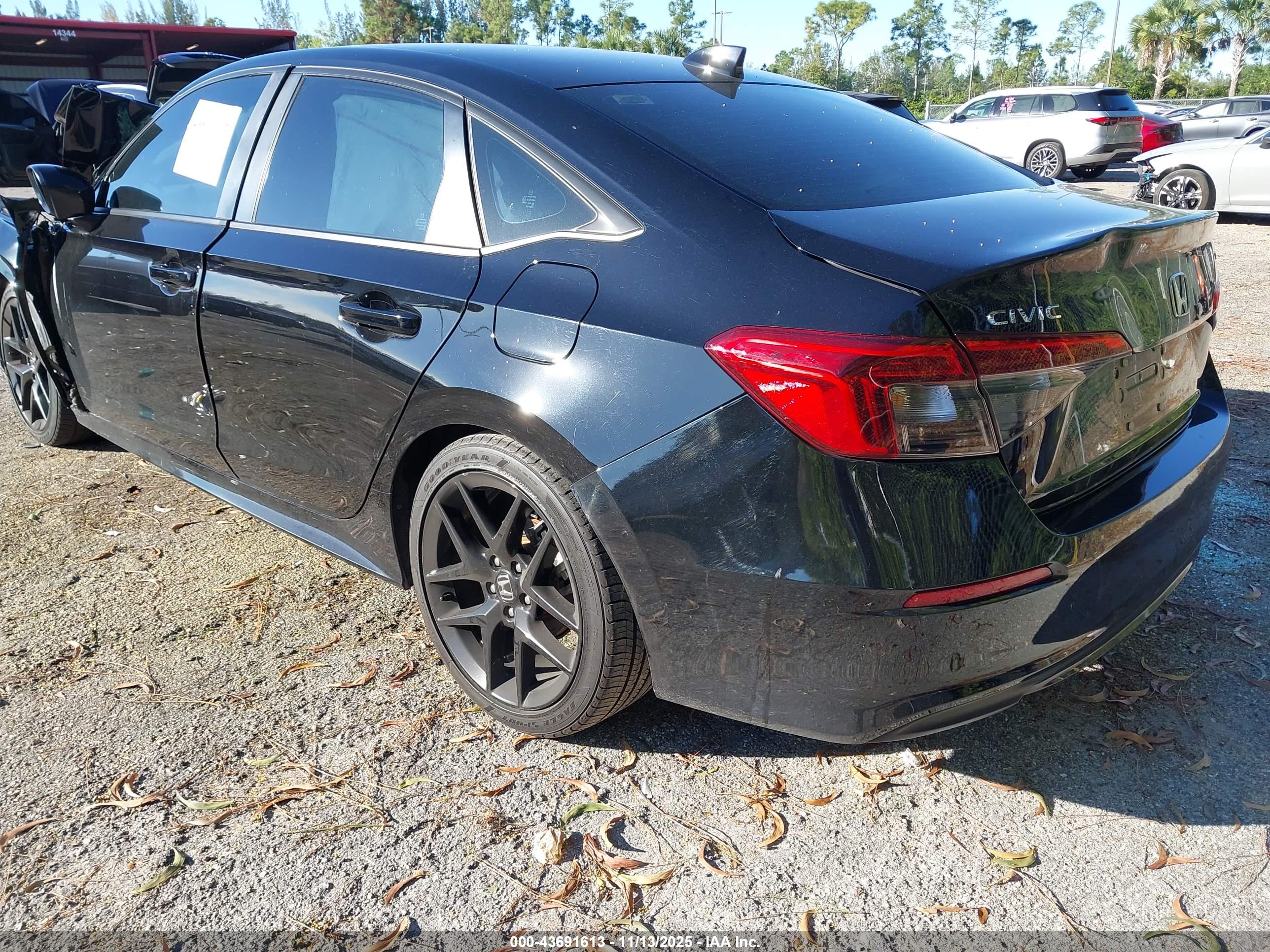 HONDA CIVIC image 3