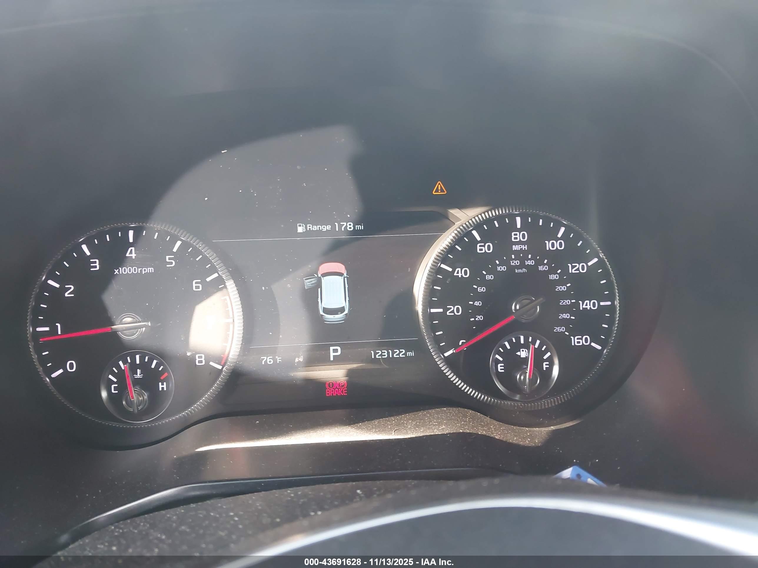 KIA TELLURIDE image 7