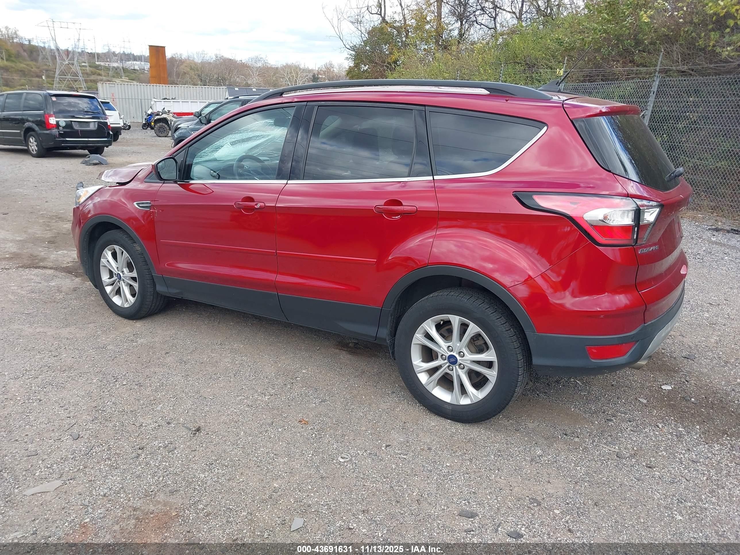 FORD ESCAPE image 3