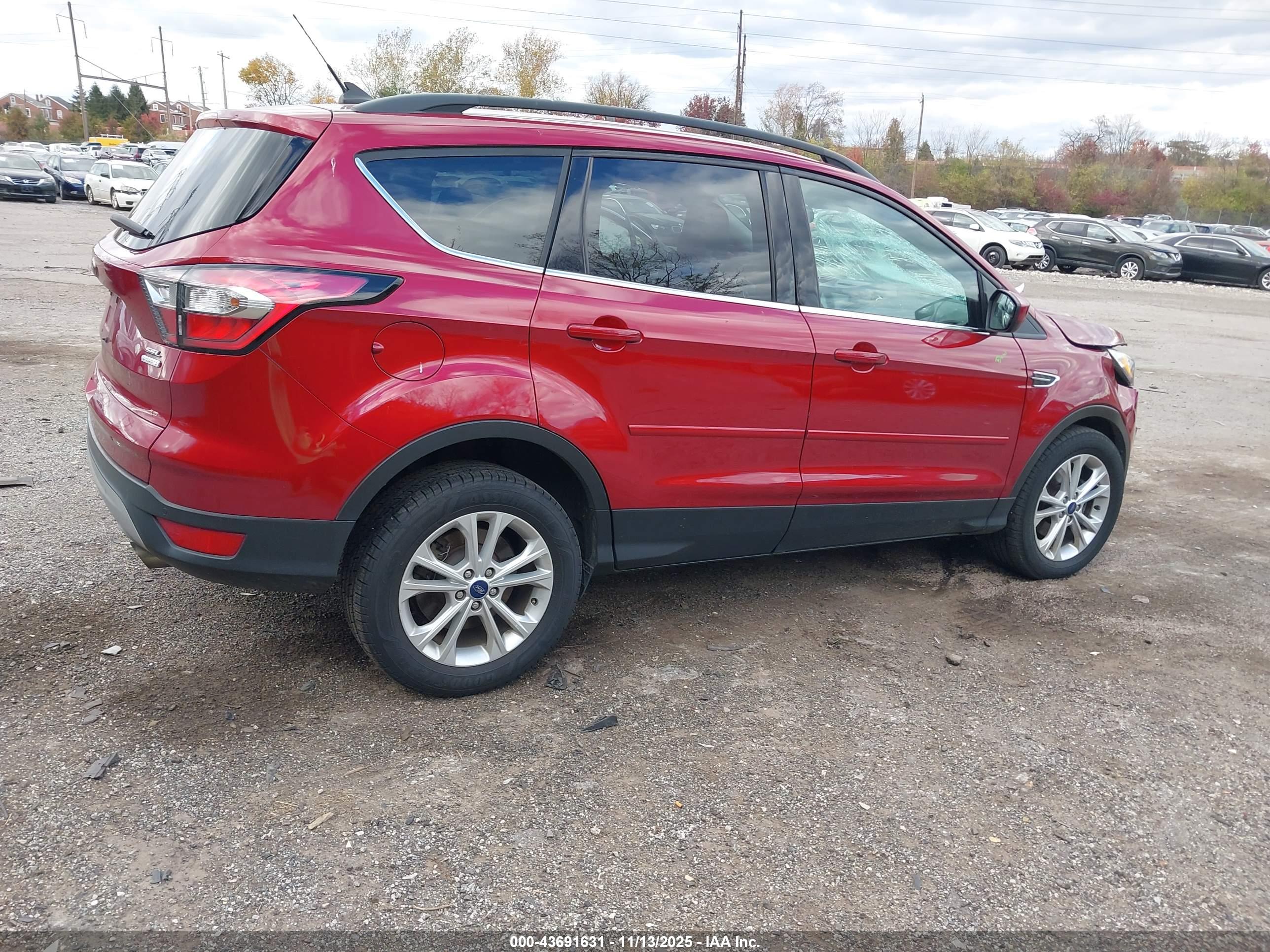 FORD ESCAPE image 4