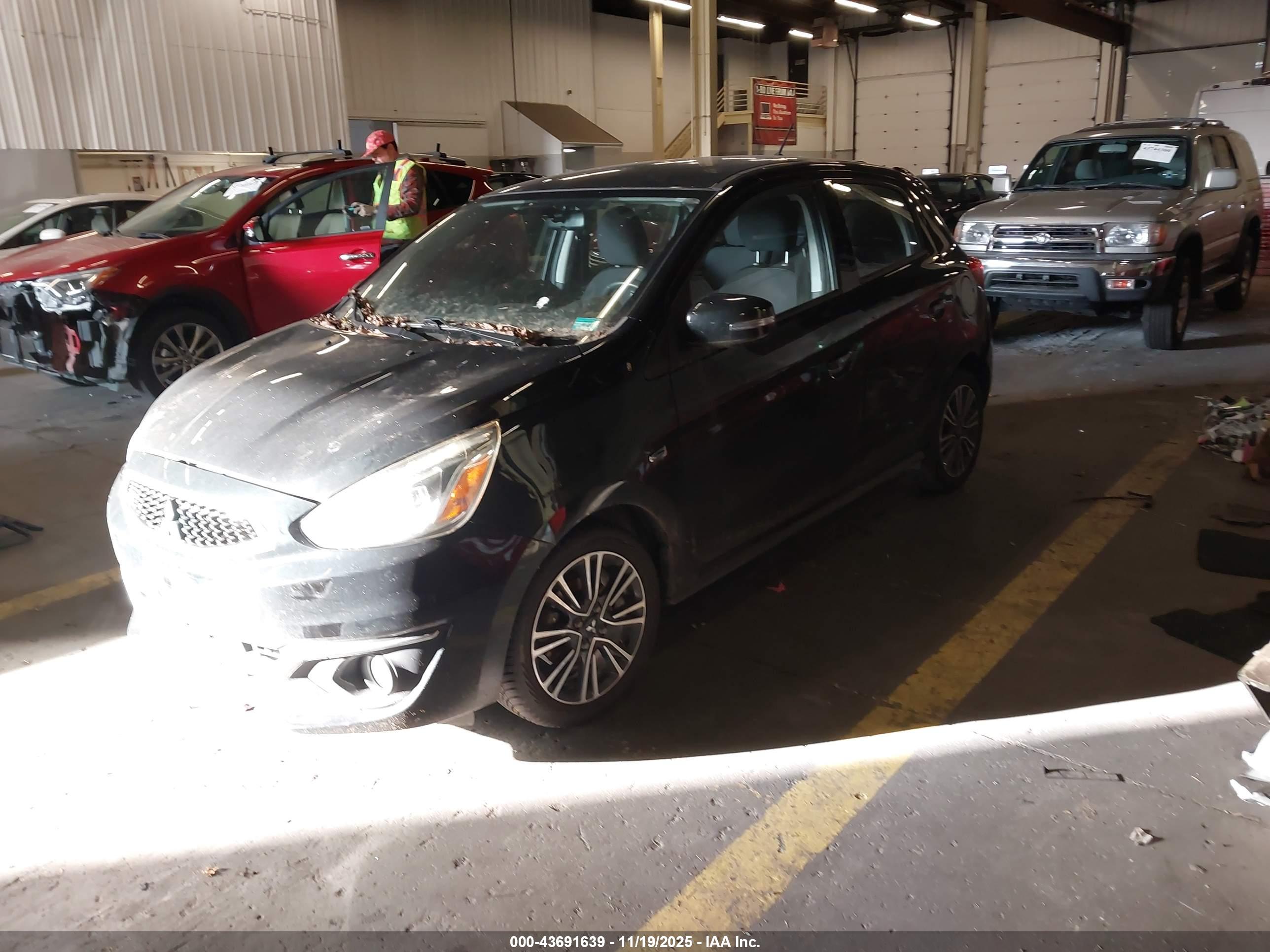 MITSUBISHI MIRAGE image 2