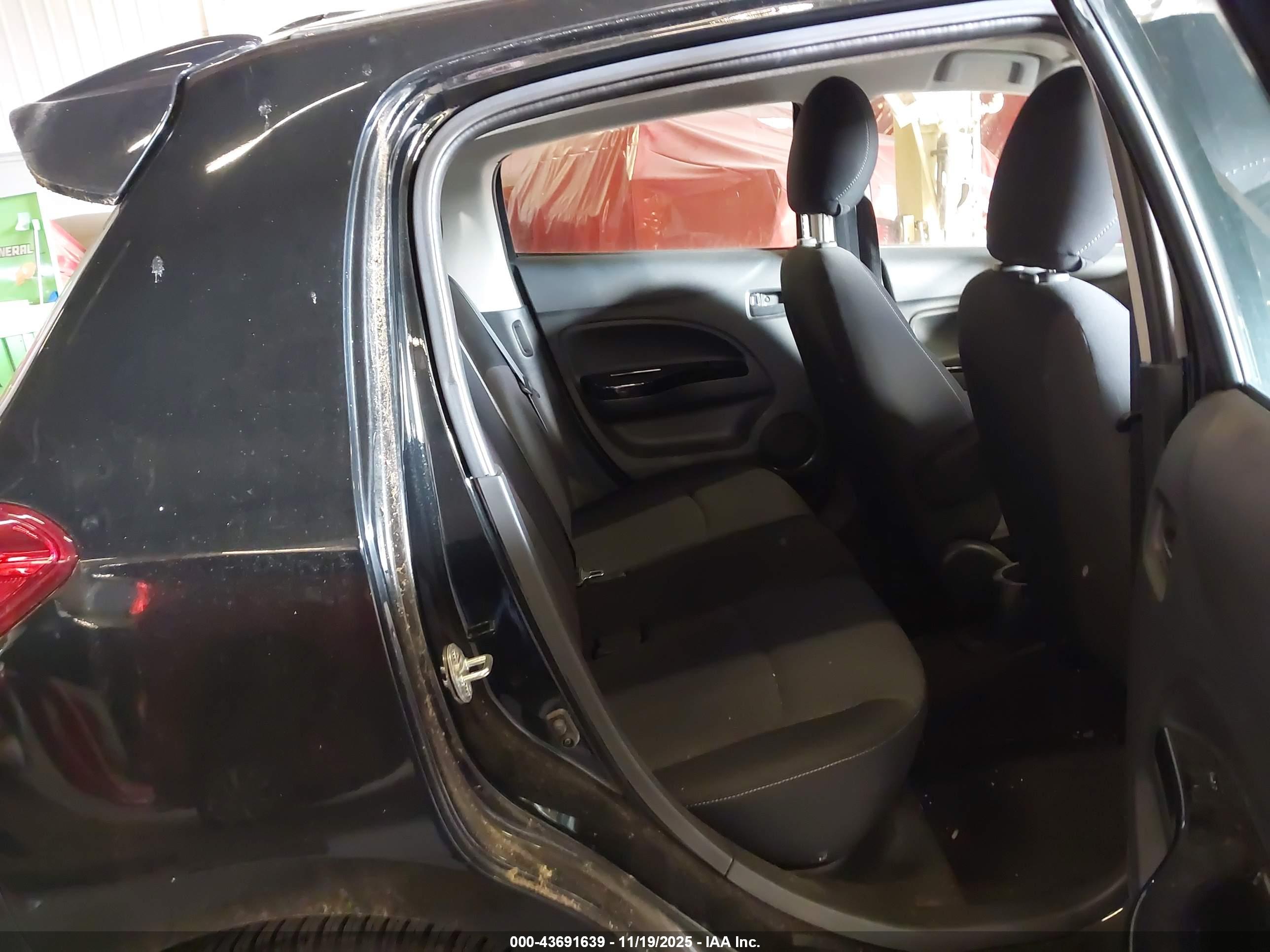 MITSUBISHI MIRAGE image 8