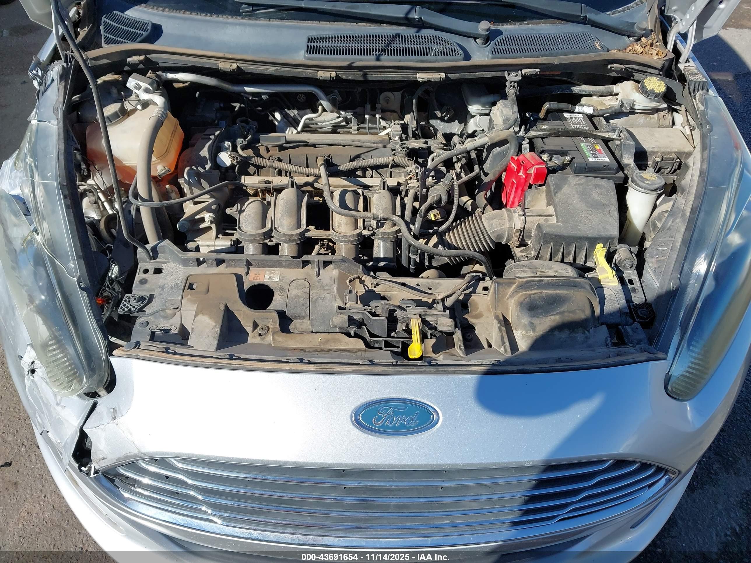 FORD FIESTA image 10