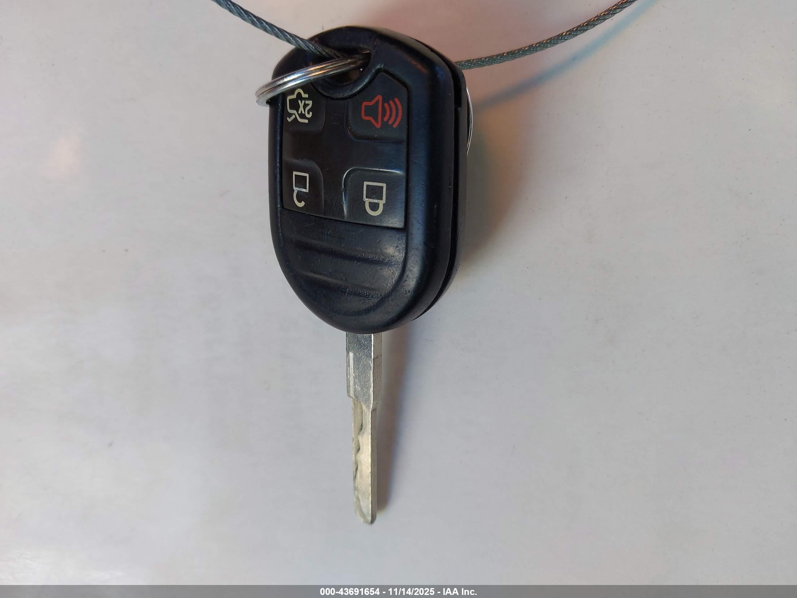 FORD FIESTA image 11
