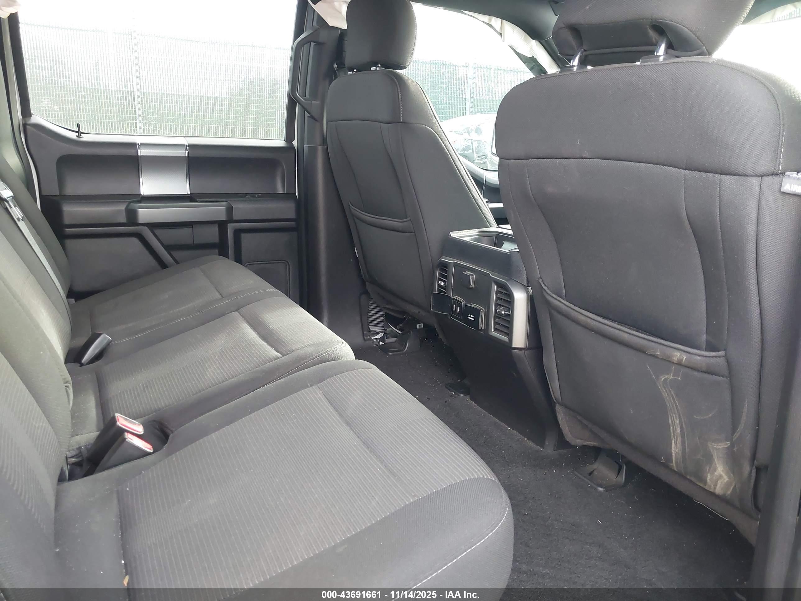 FORD F-150 image 8