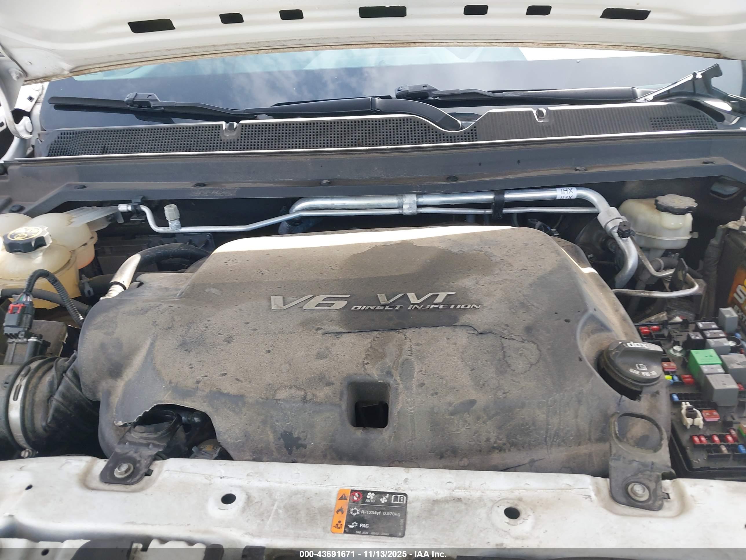 CHEVROLET COLORADO image 10