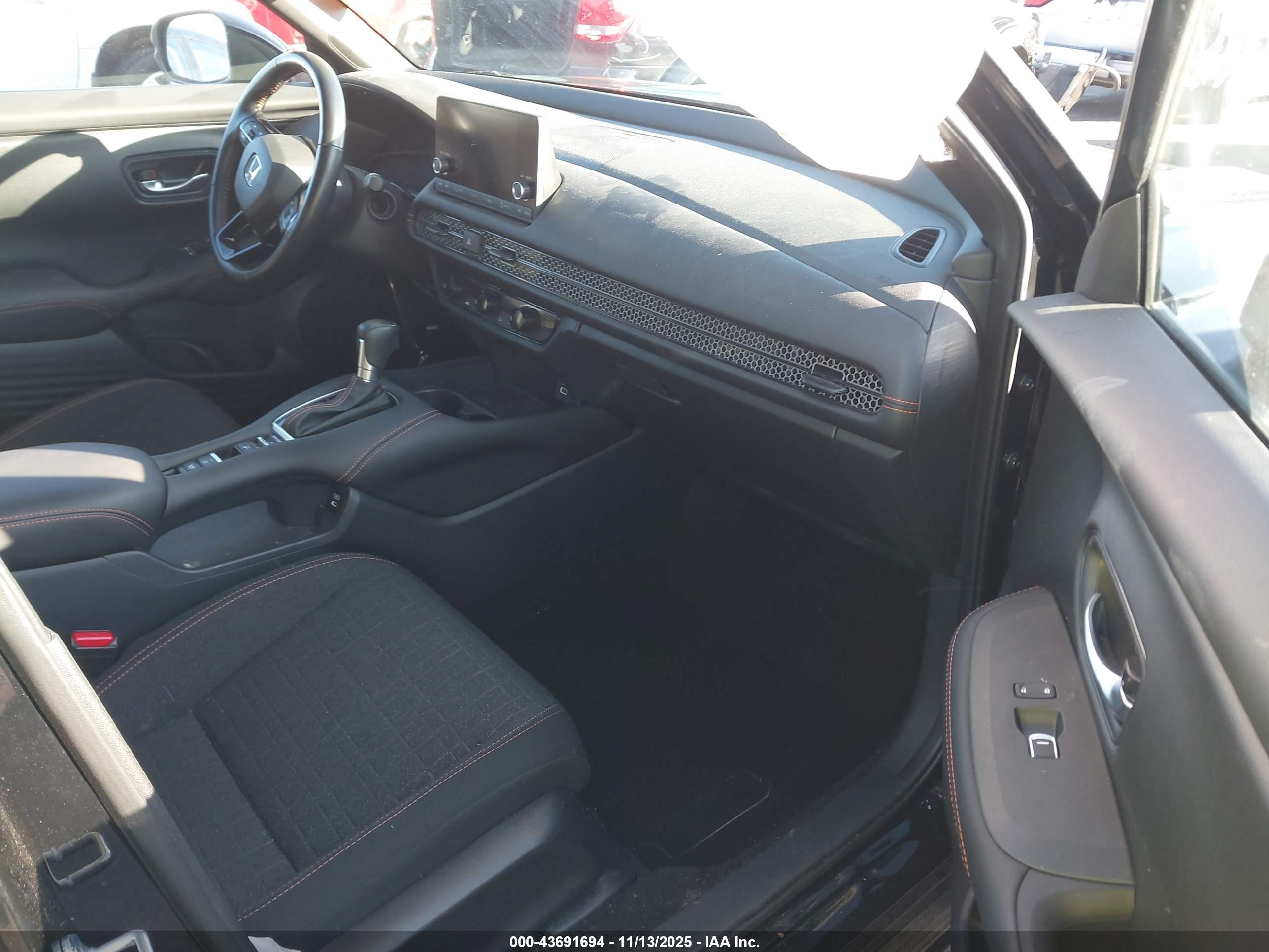 HONDA HR-V image 5