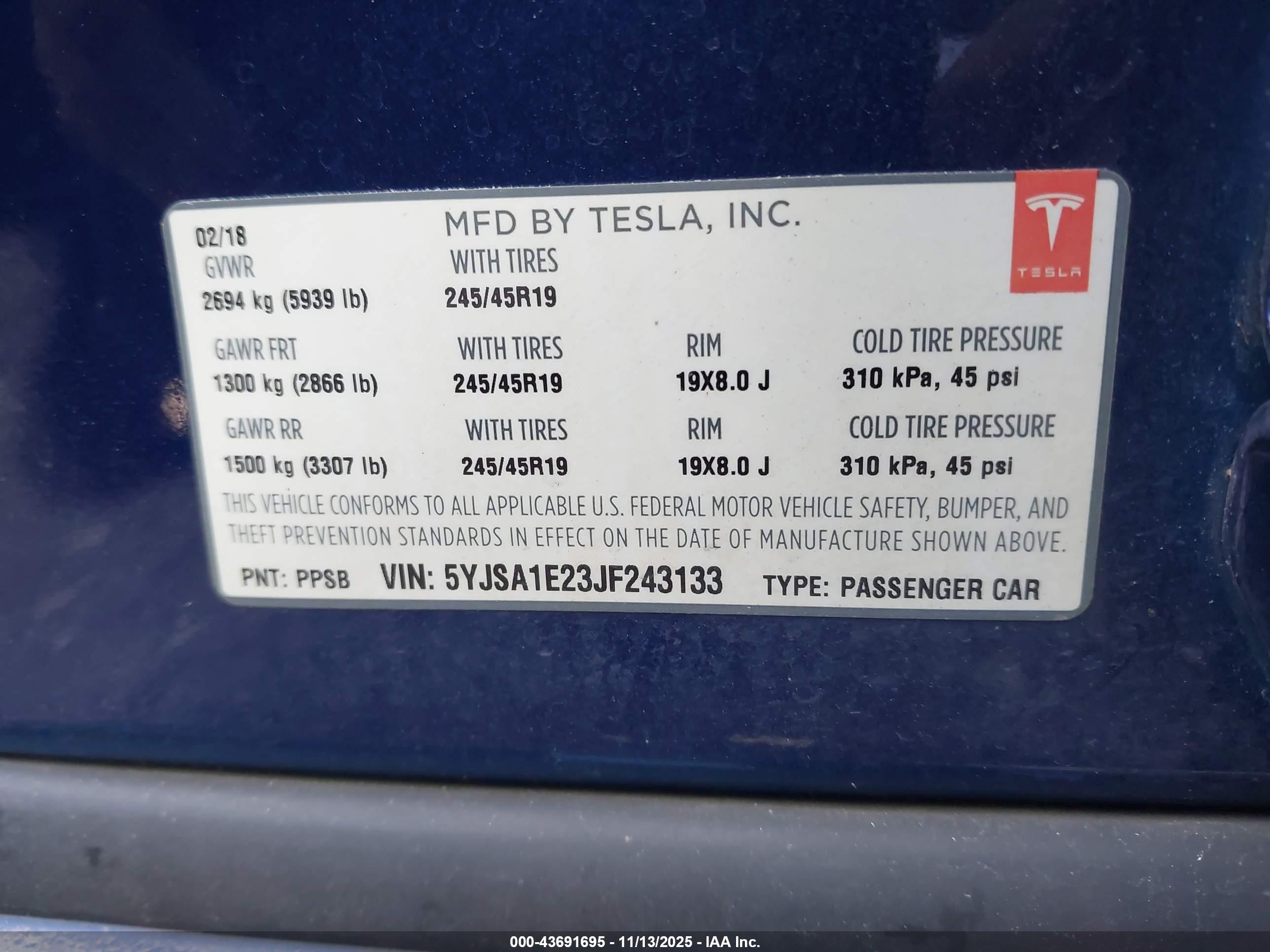 TESLA MODEL image 9