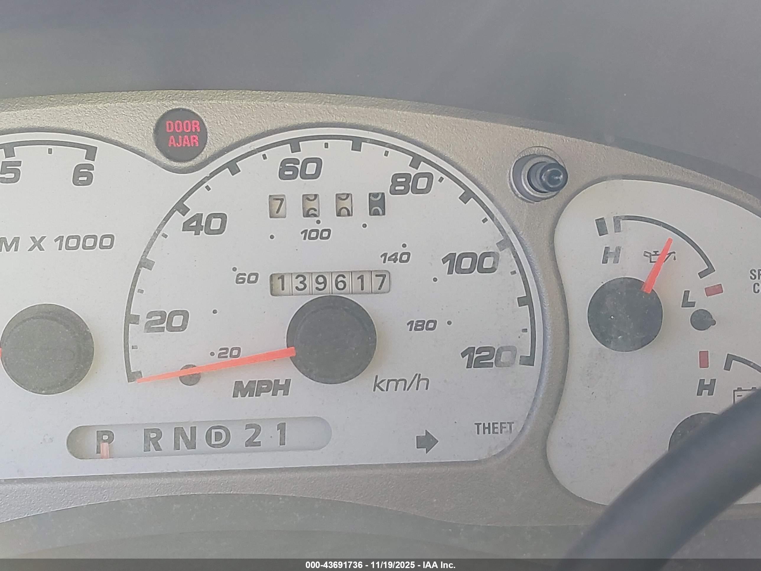 FORD EXPLORER image 7