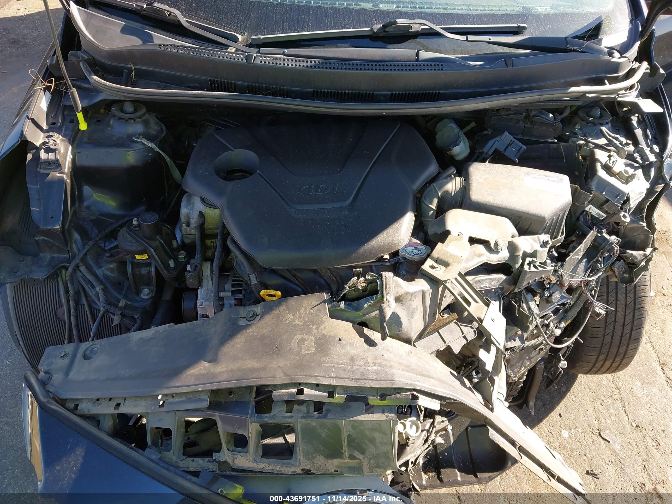 HYUNDAI ACCENT image 10