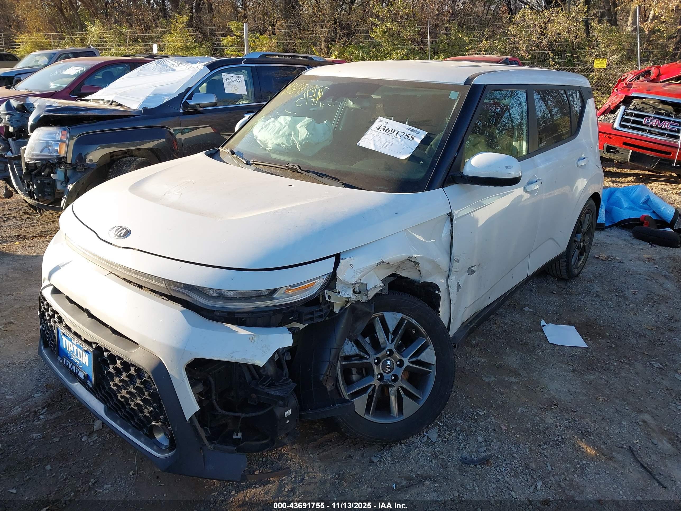 KIA SOUL image 2