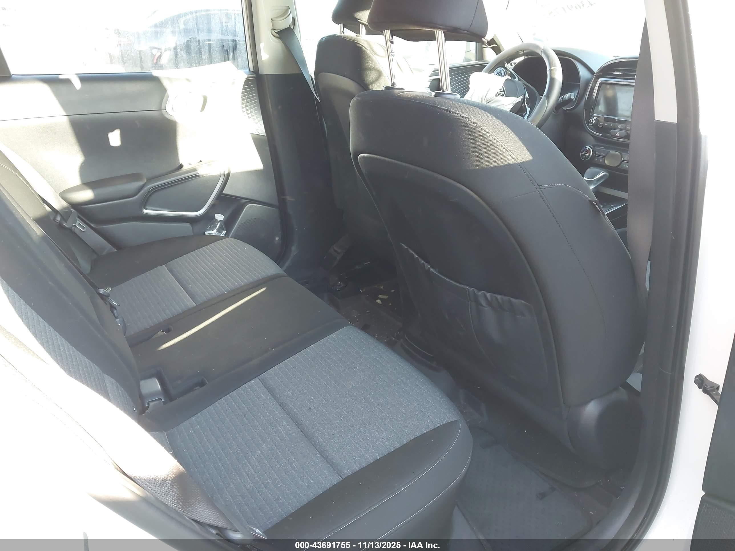KIA SOUL image 8
