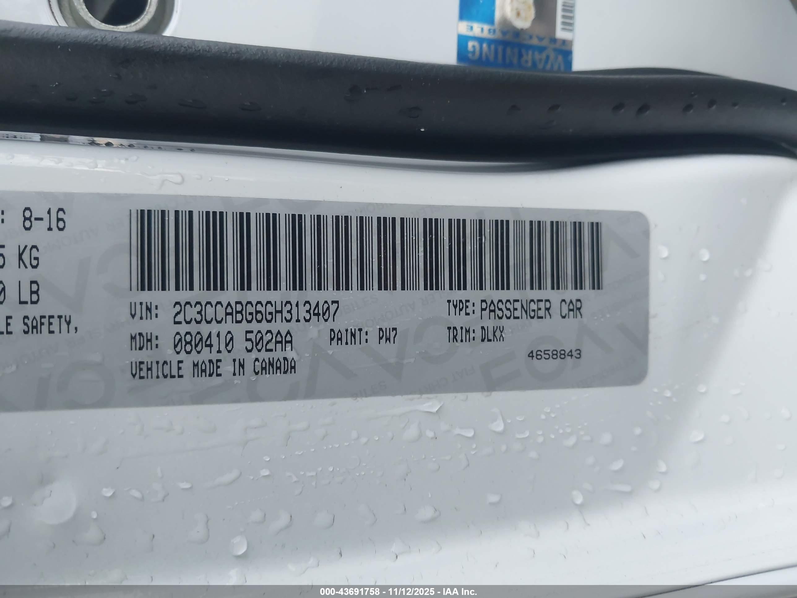 CHRYSLER 300 image 9