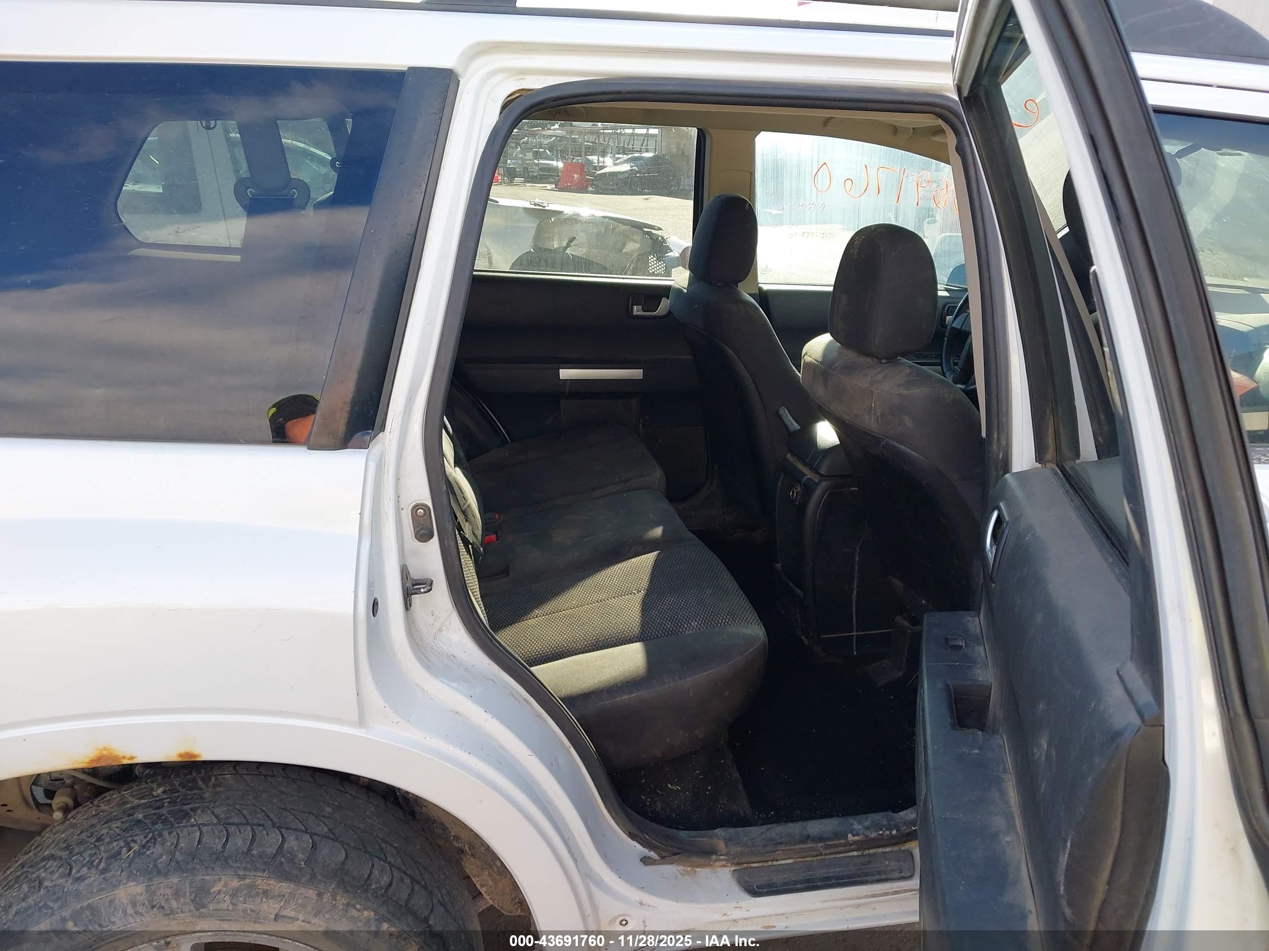 MITSUBISHI ENDEAVOR image 8