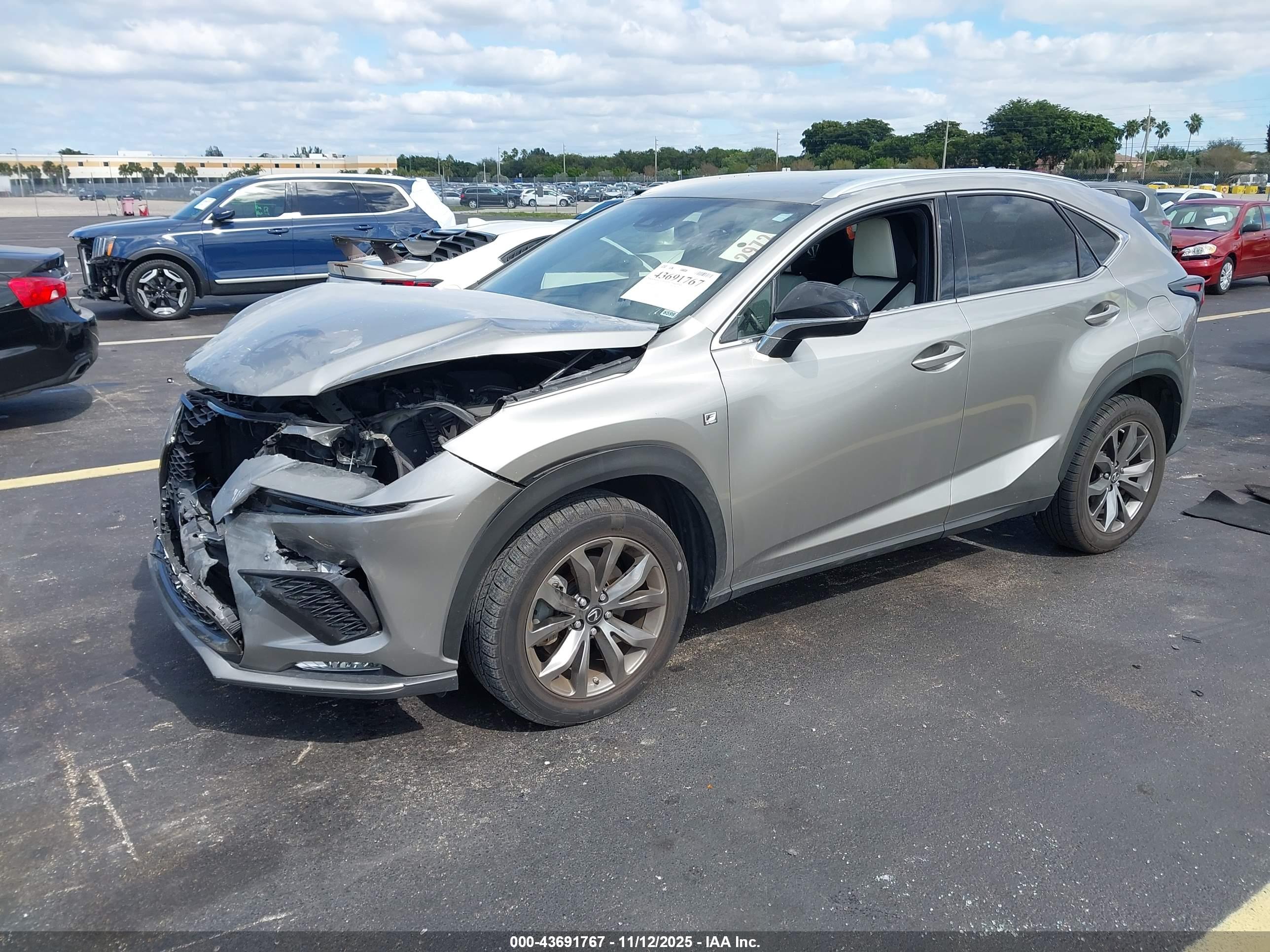 LEXUS NX image 2
