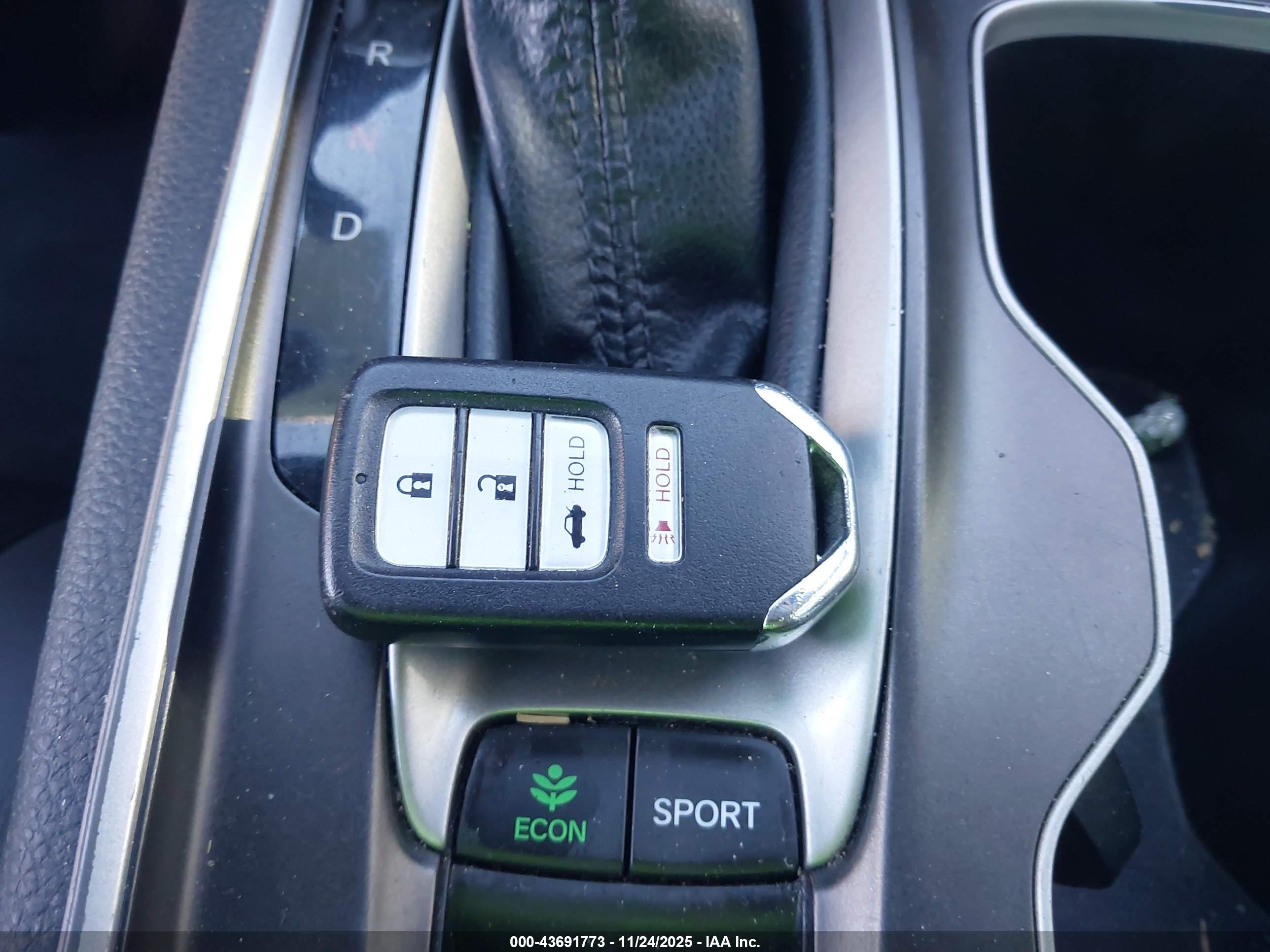 HONDA ACCORD image 11