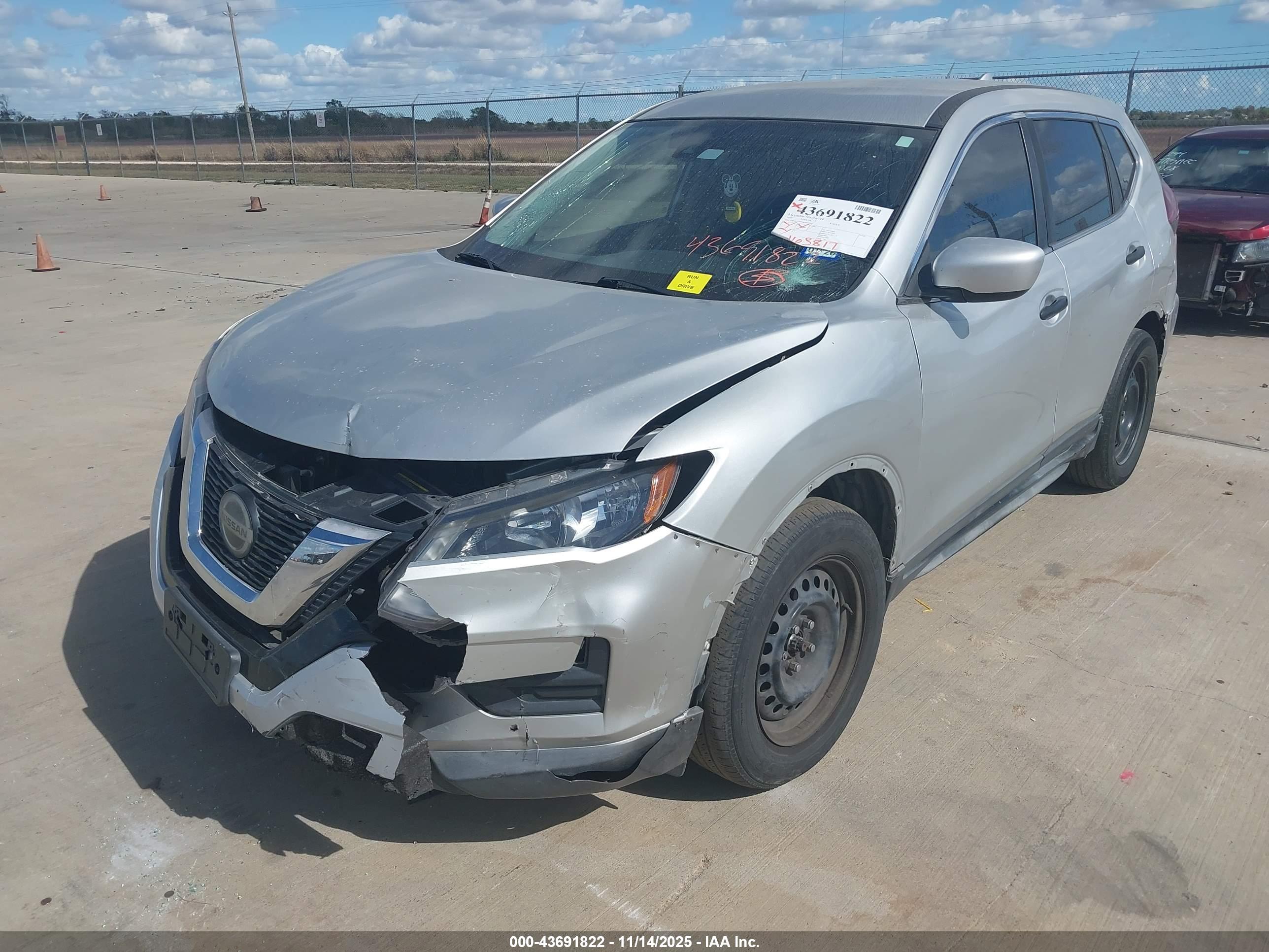 NISSAN ROGUE image 6