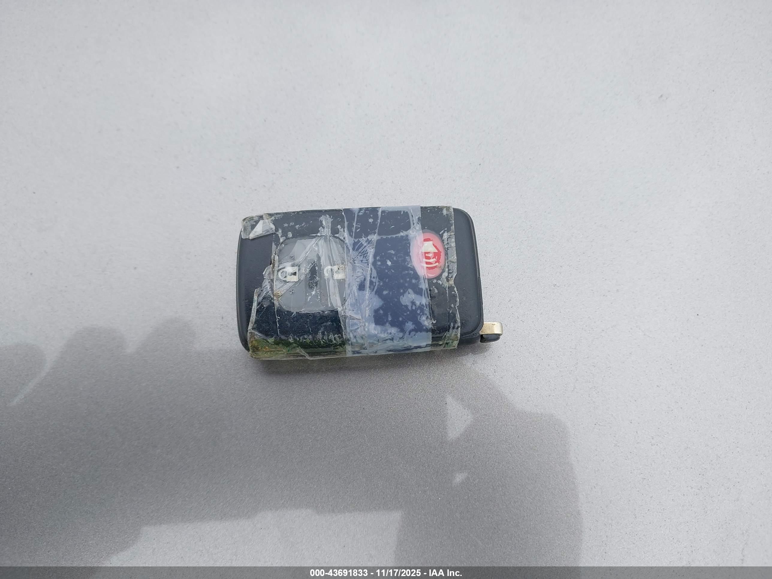 TOYOTA PRIUS image 11