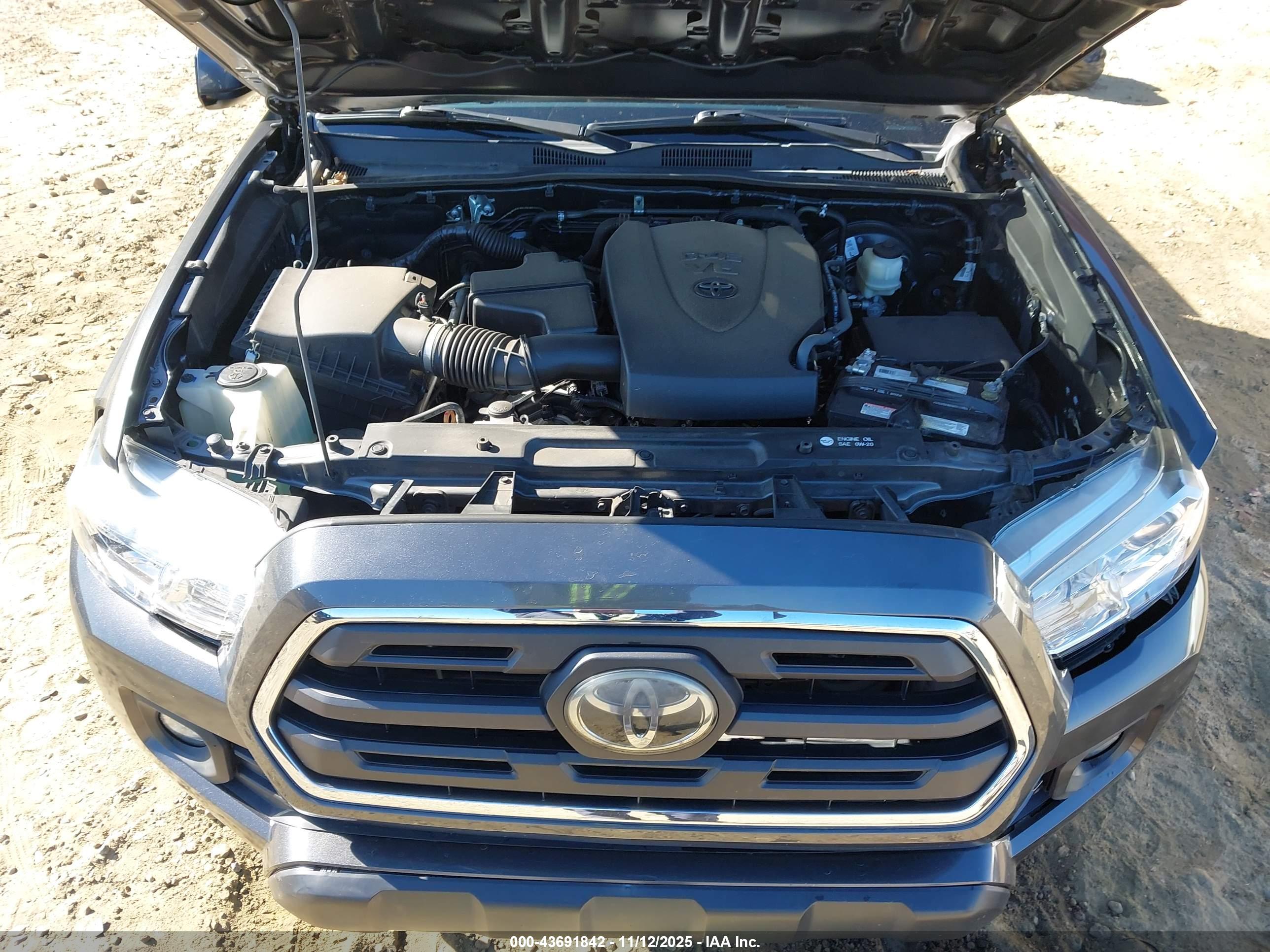 TOYOTA TACOMA image 10