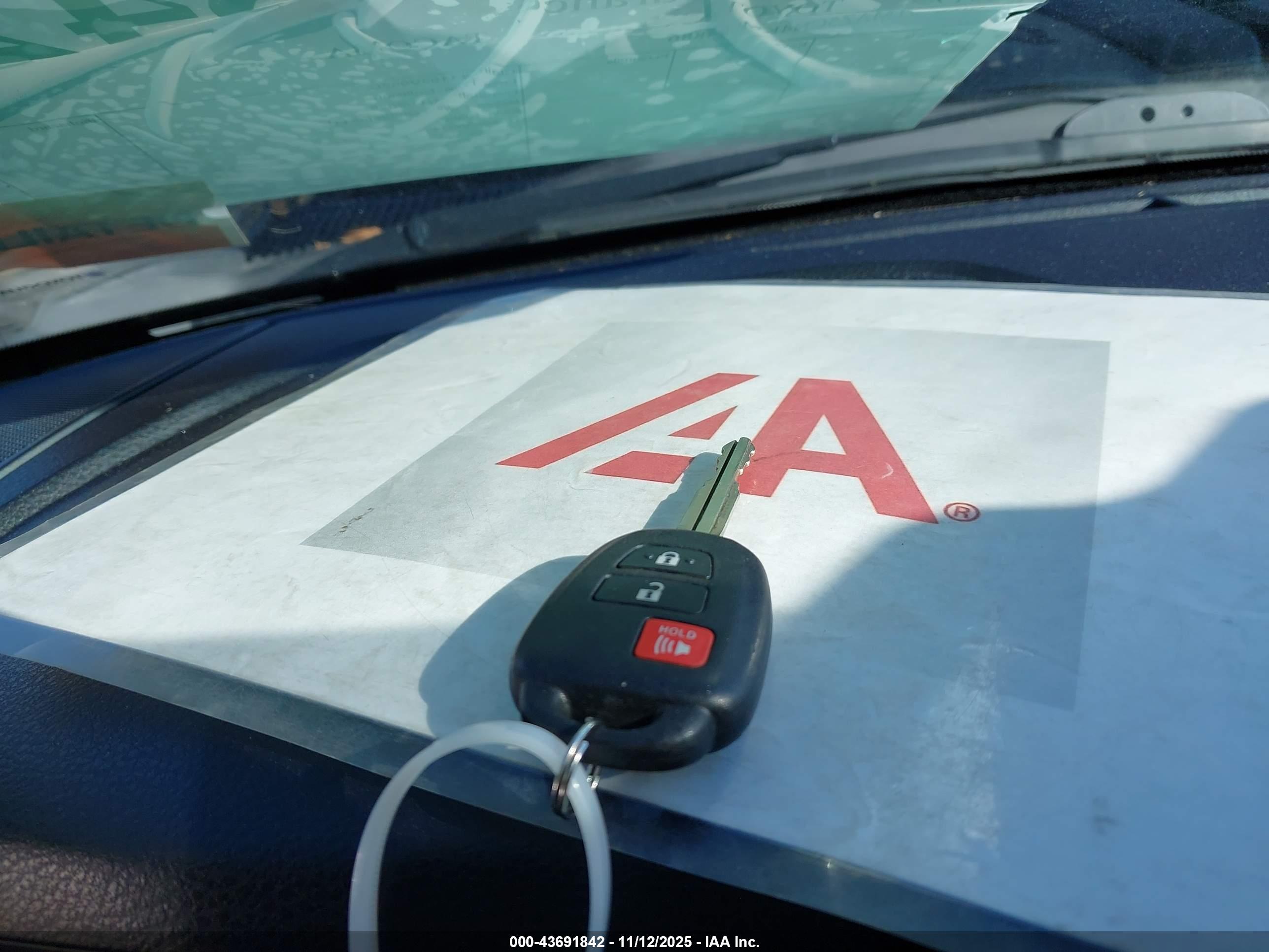 TOYOTA TACOMA image 11