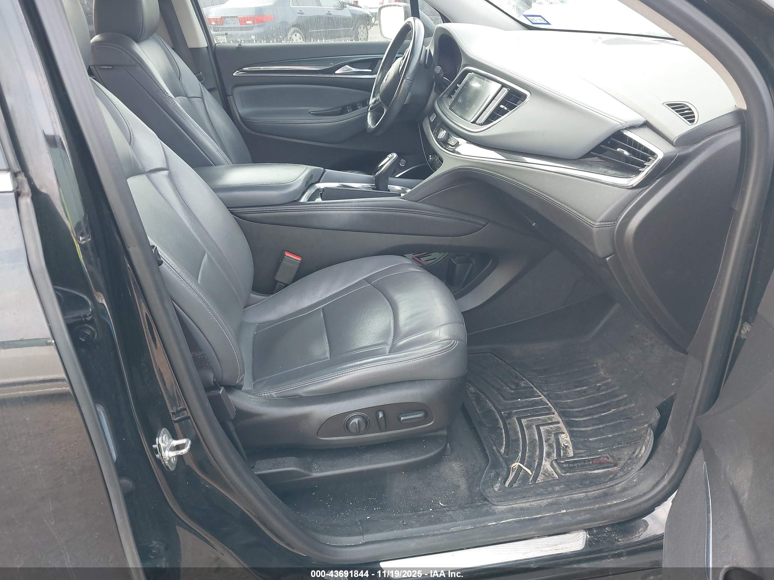 BUICK ENCLAVE image 5