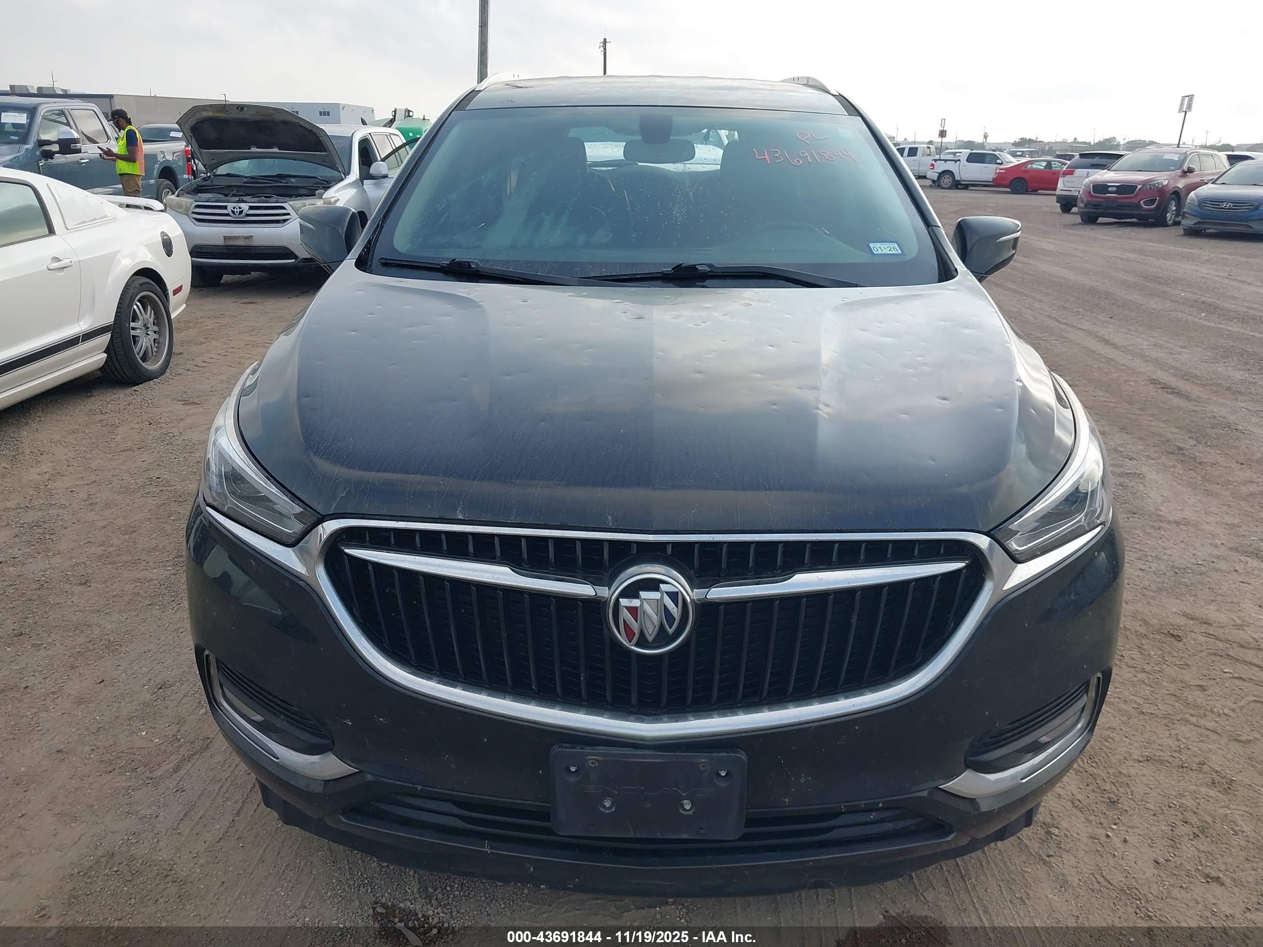 BUICK ENCLAVE image 6