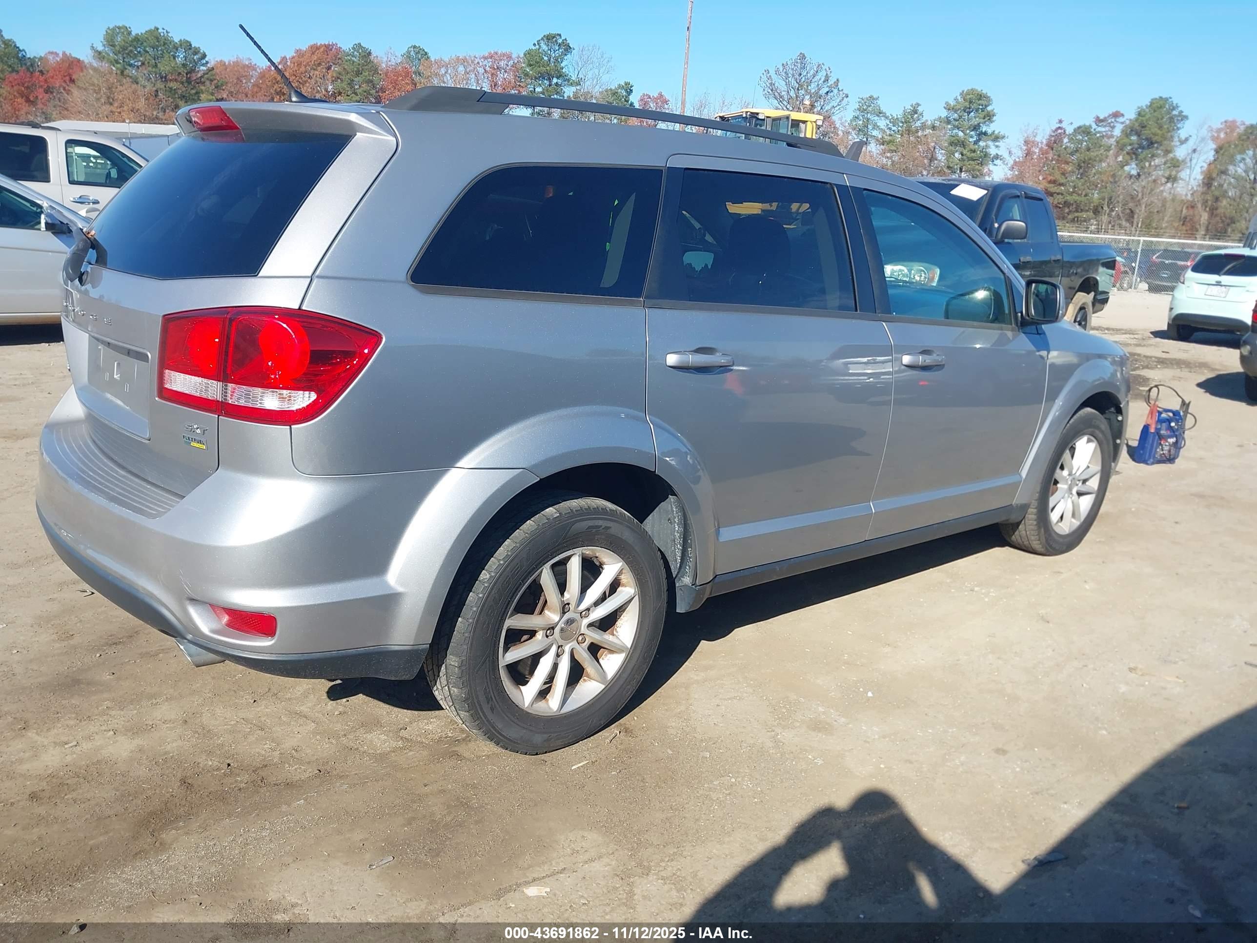 DODGE JOURNEY image 4