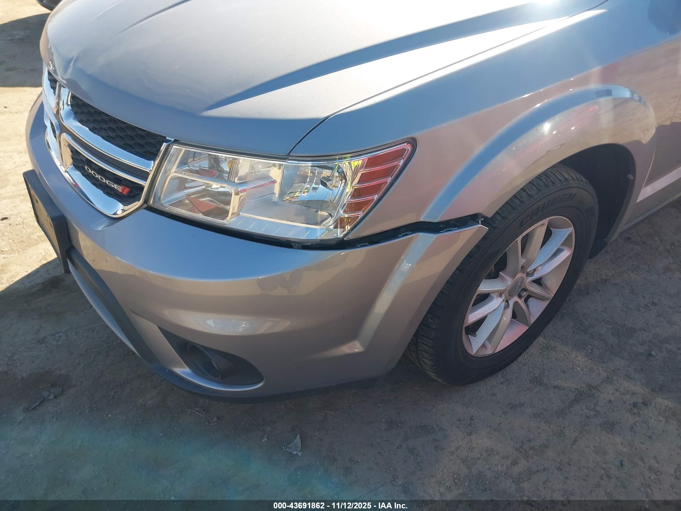 DODGE JOURNEY image 6