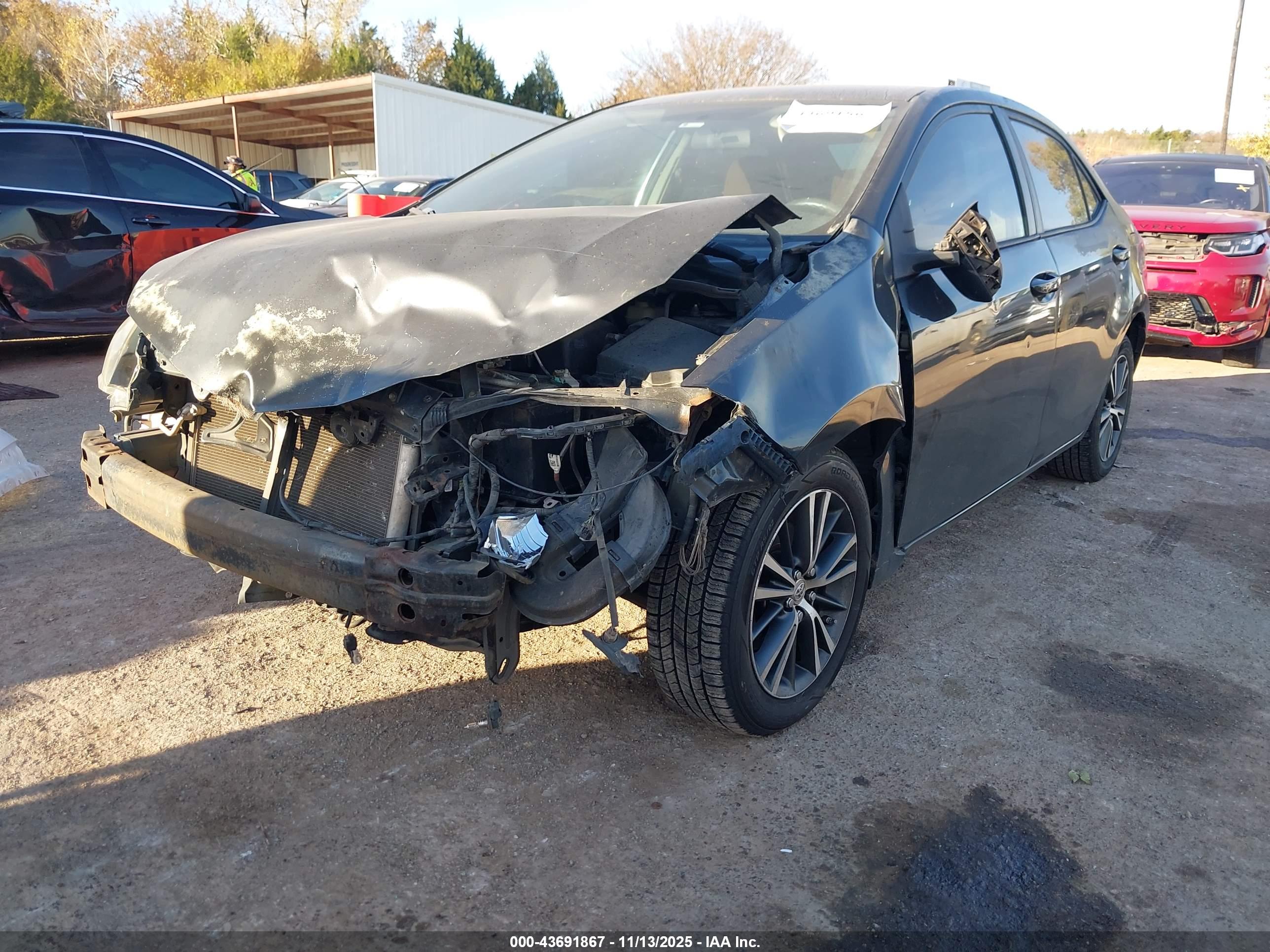 TOYOTA COROLLA image 2