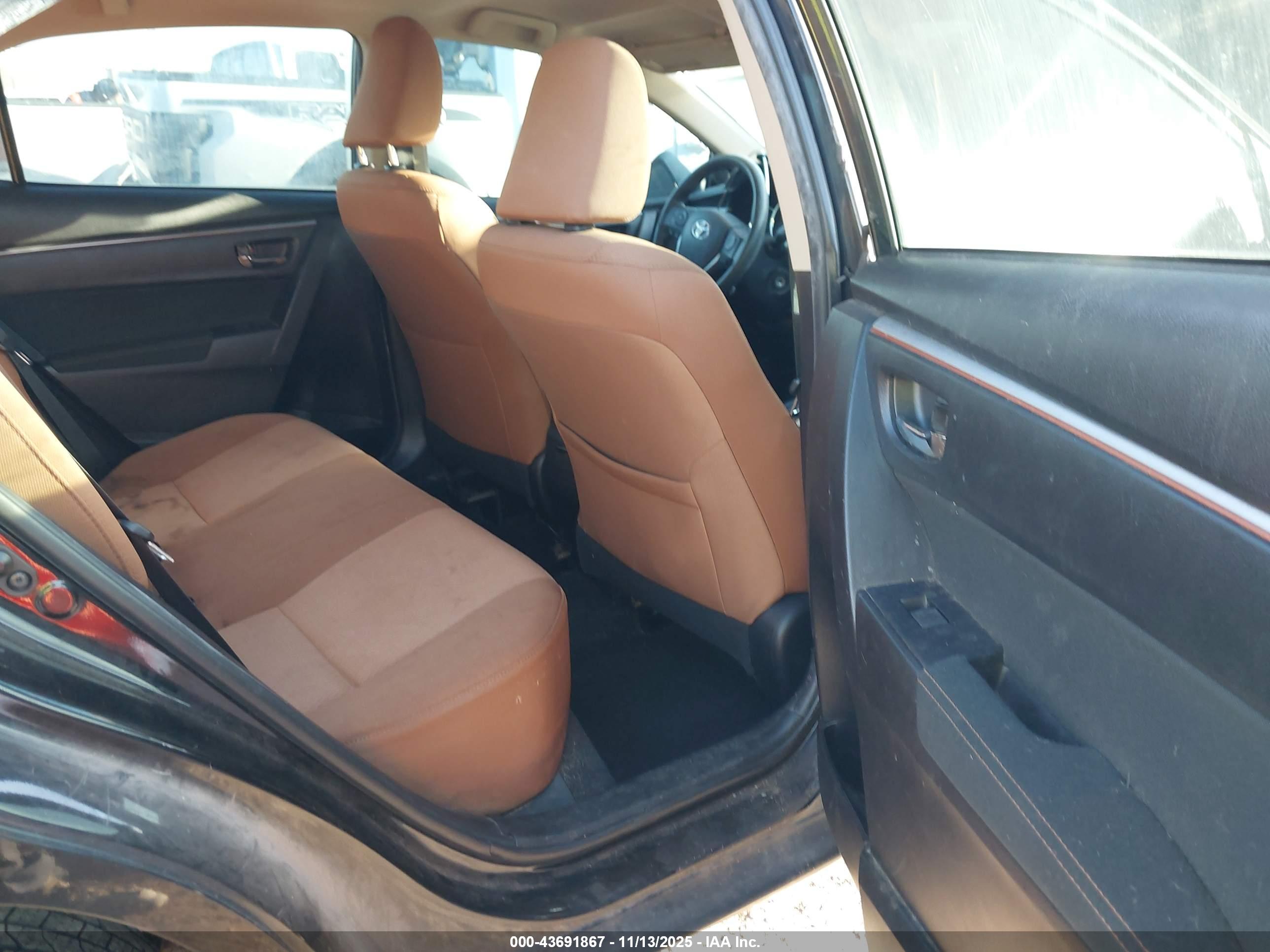 TOYOTA COROLLA image 8