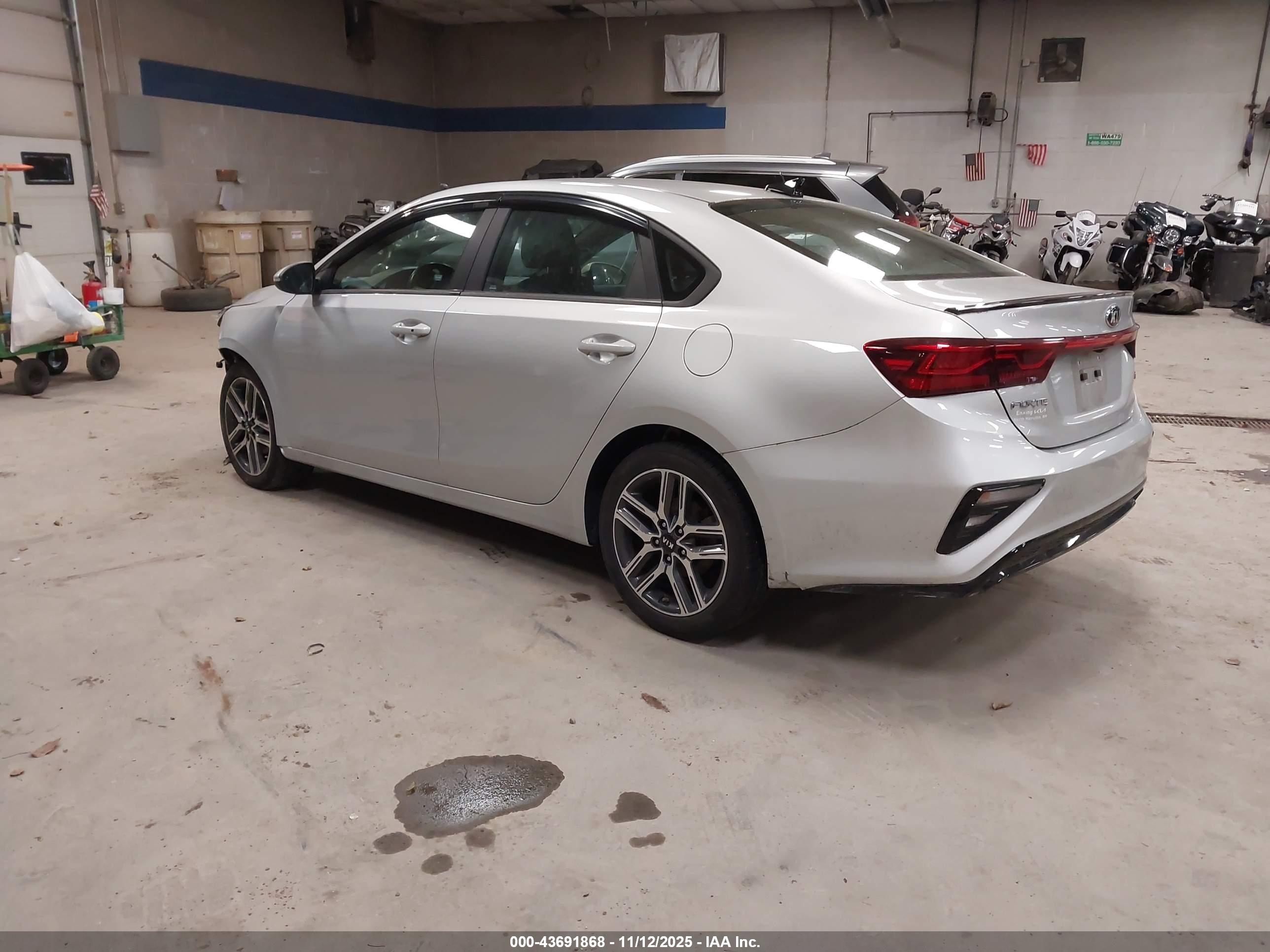 KIA FORTE image 3