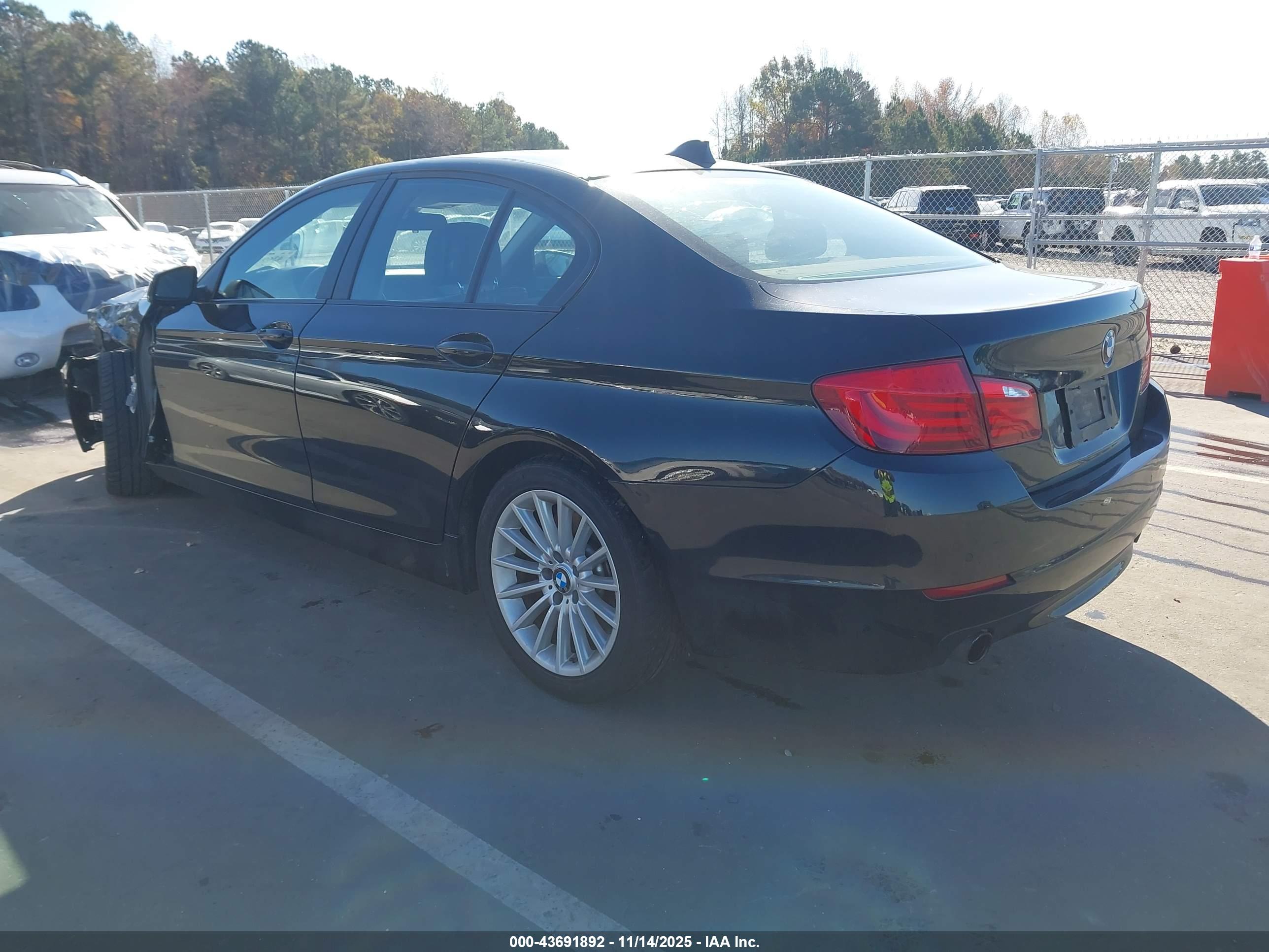 BMW 535I image 3